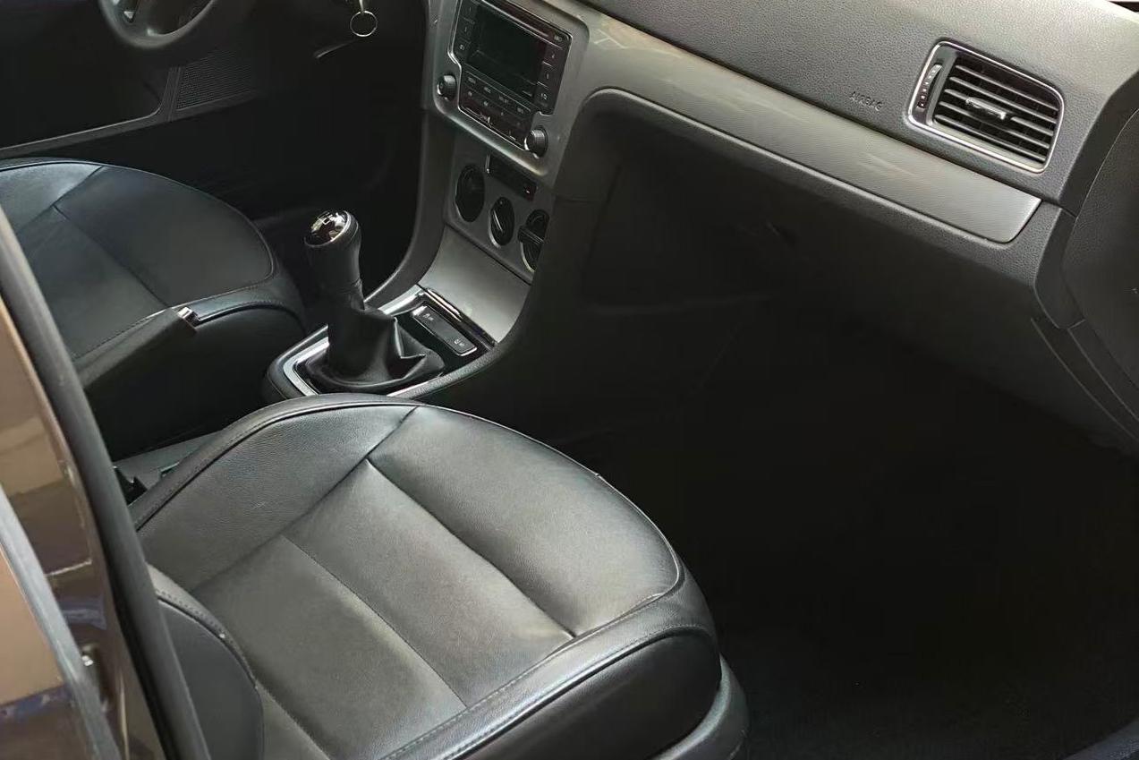 Volkswagen Lavida 2013 thumb 8