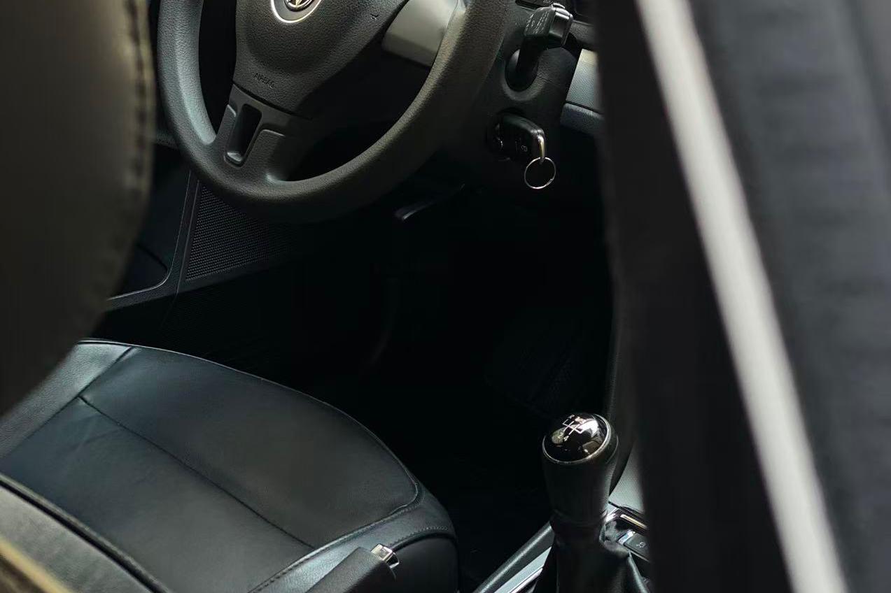 Volkswagen Lavida 2013 thumb 10