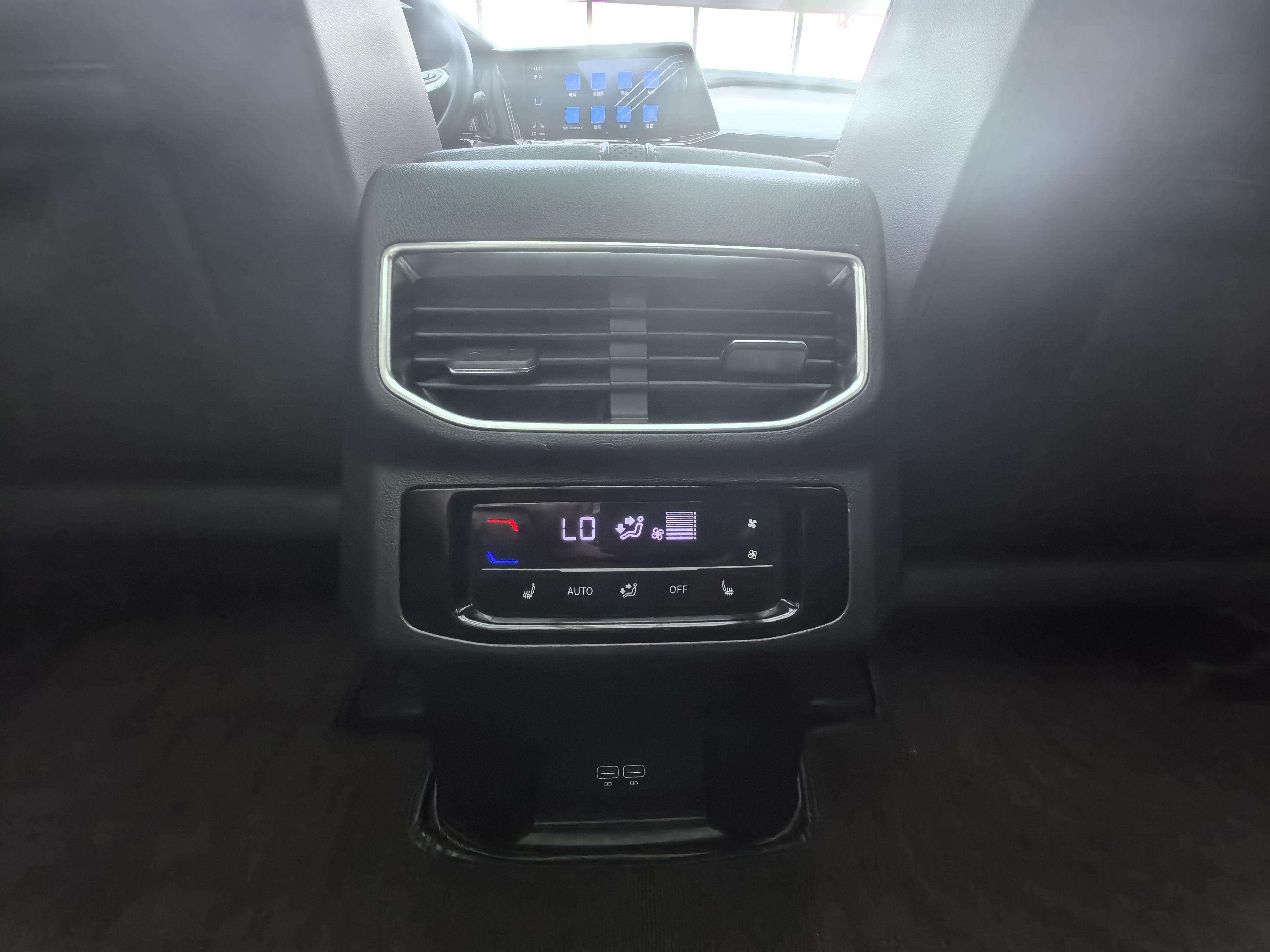 Volkswagen Lamando 2022 thumb 7