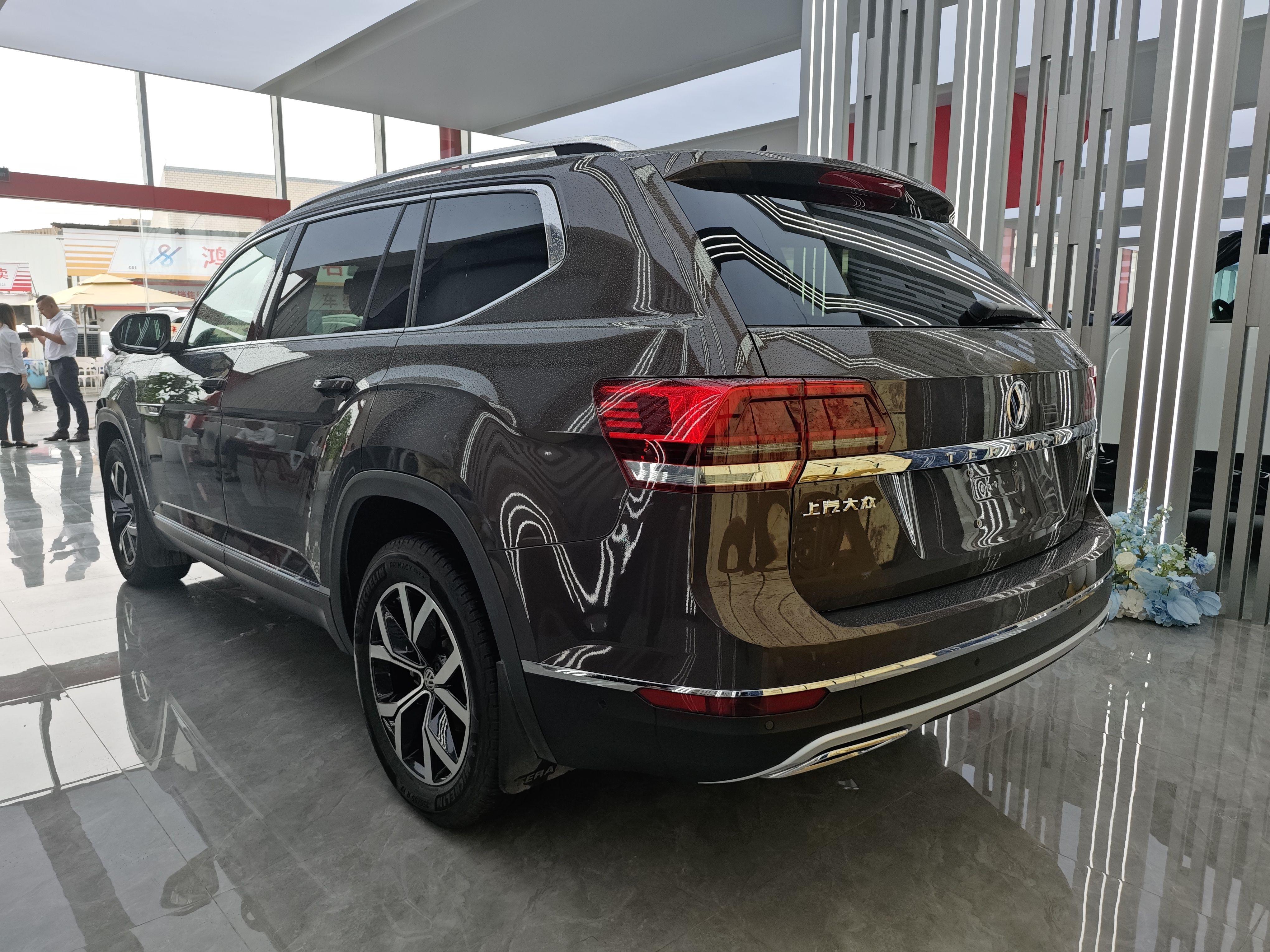 Volkswagen Teramont 2019 thumb 2