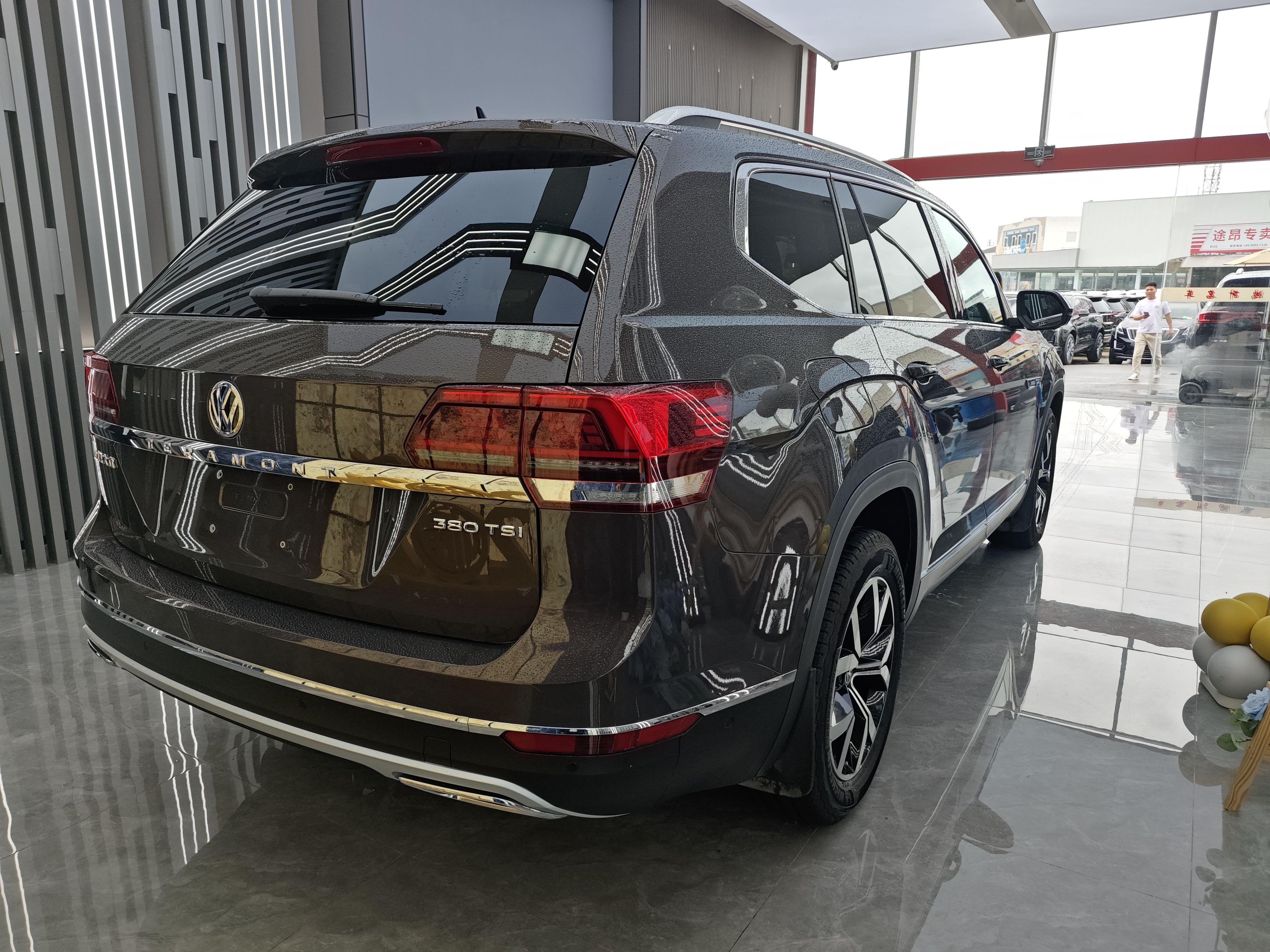 Volkswagen Teramont 2019 thumb 3