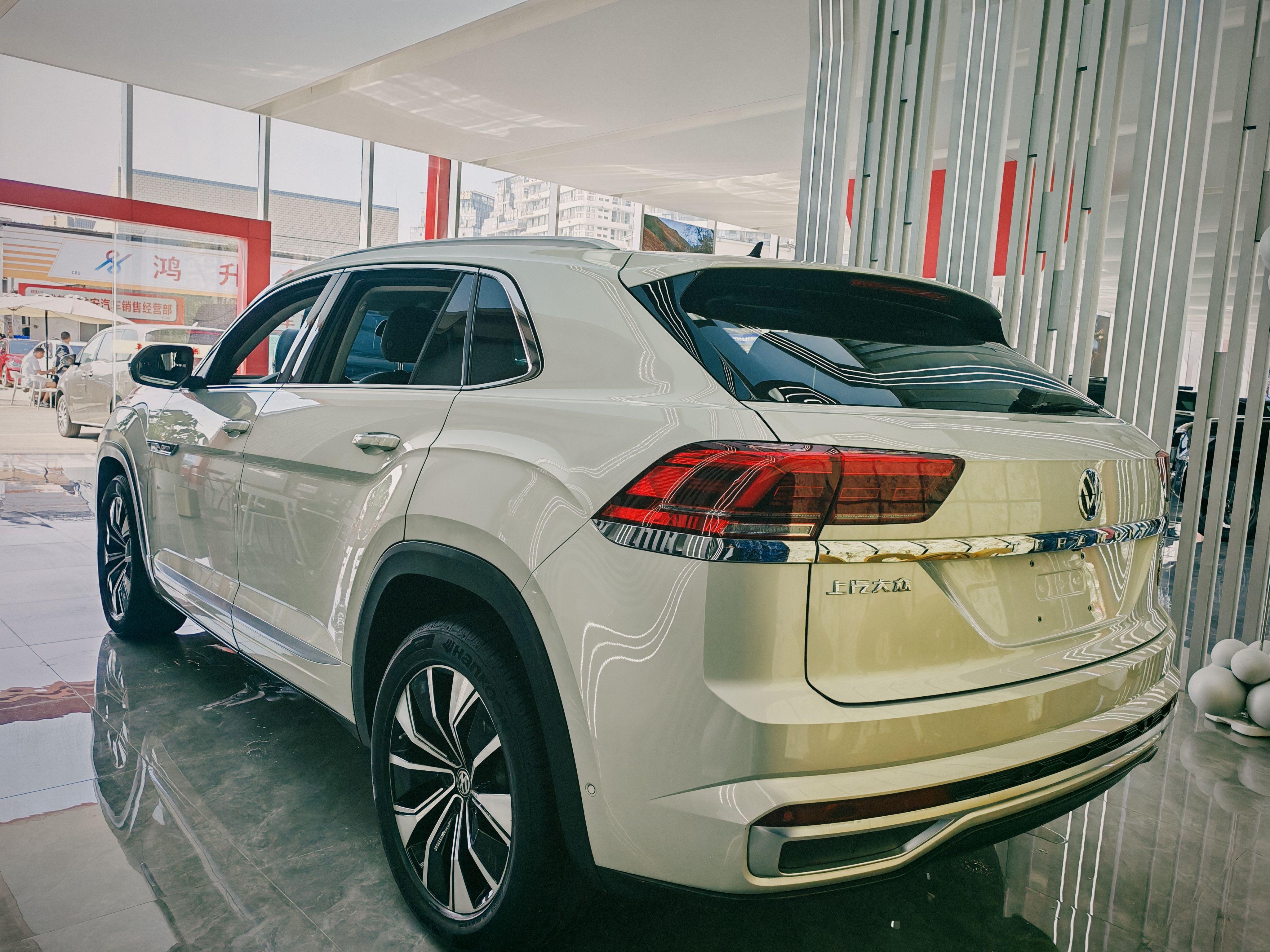 Volkswagen Teramont 2020 thumb 2