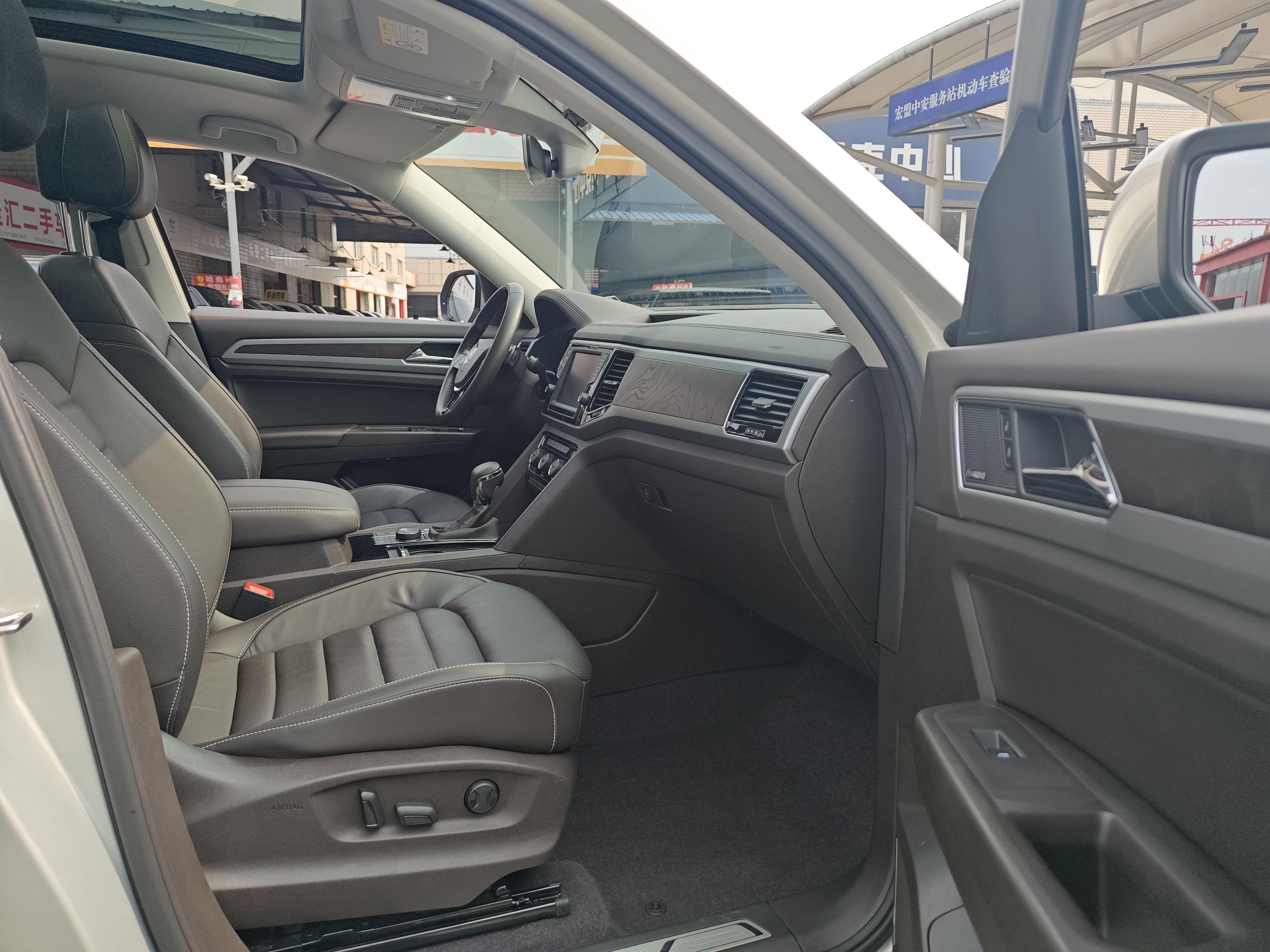 Volkswagen Teramont 2017 thumb 11