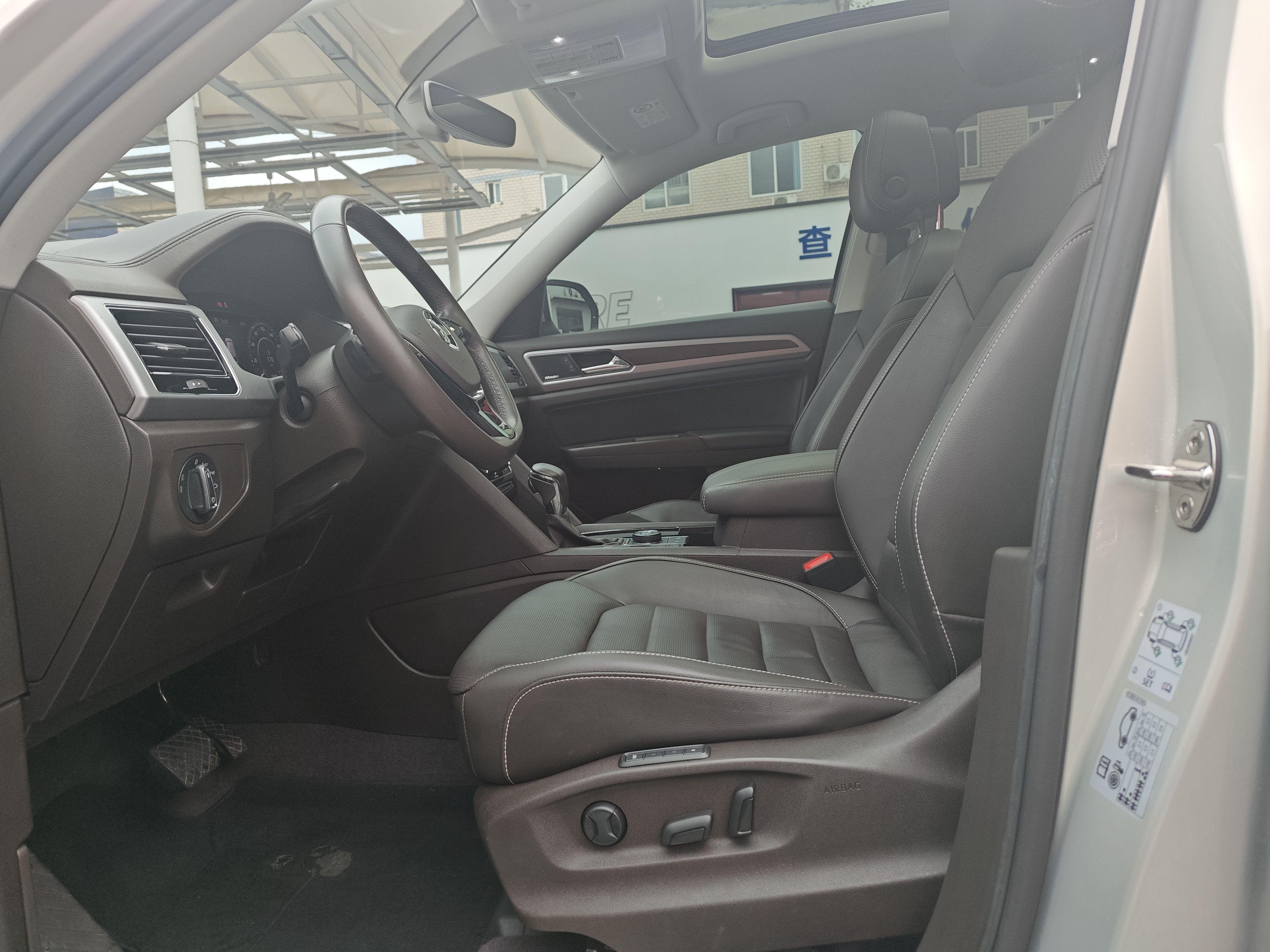 Volkswagen Teramont 2017 thumb 12