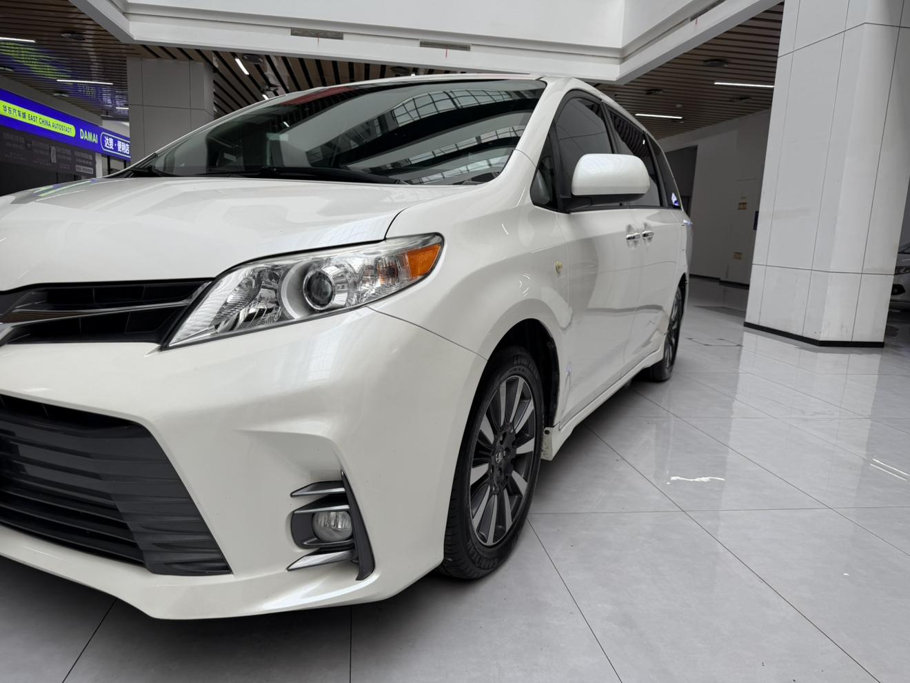 Toyota Sienna 2019 thumb 7