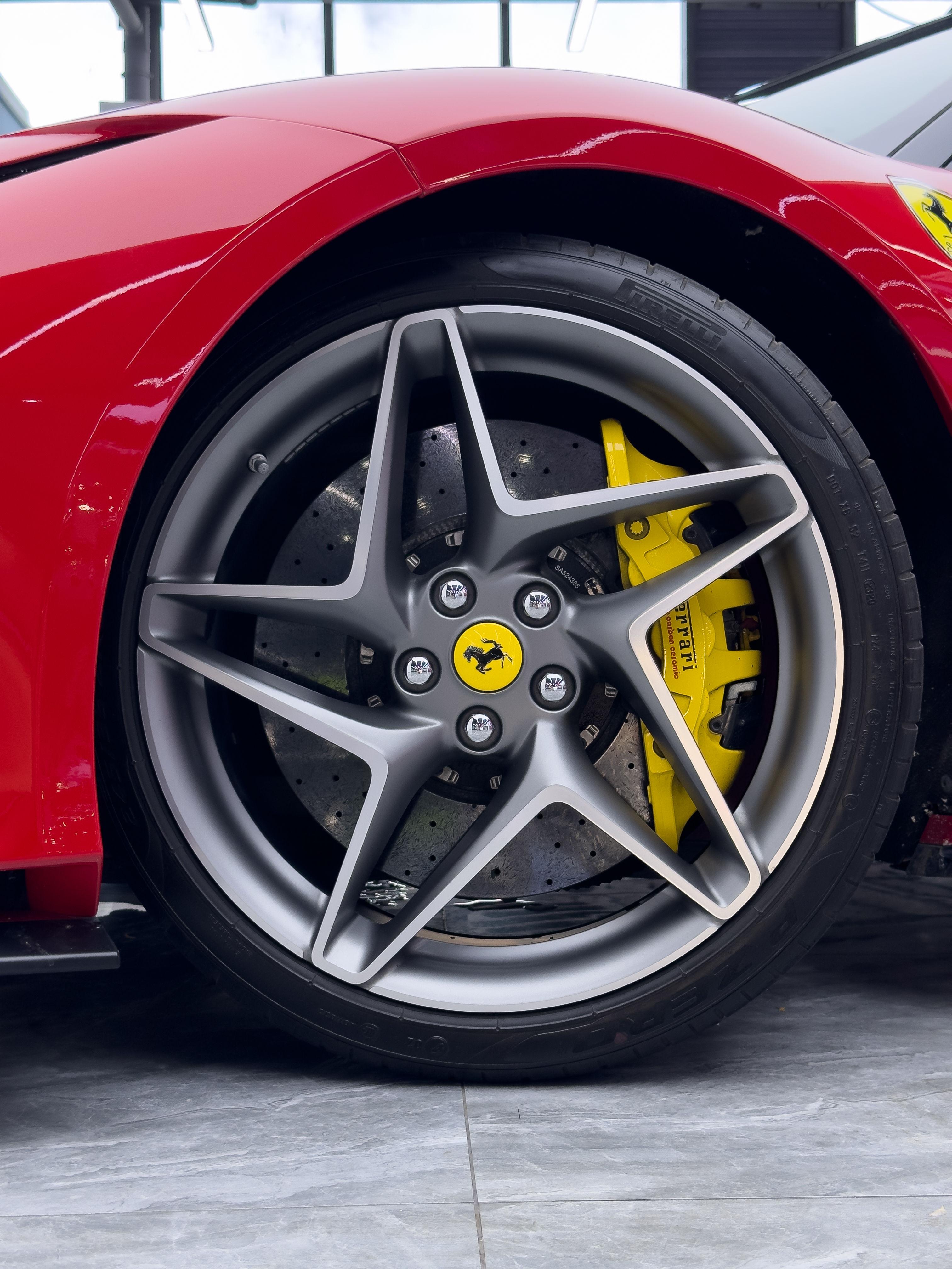 Ferrari F8 2019 thumb 6