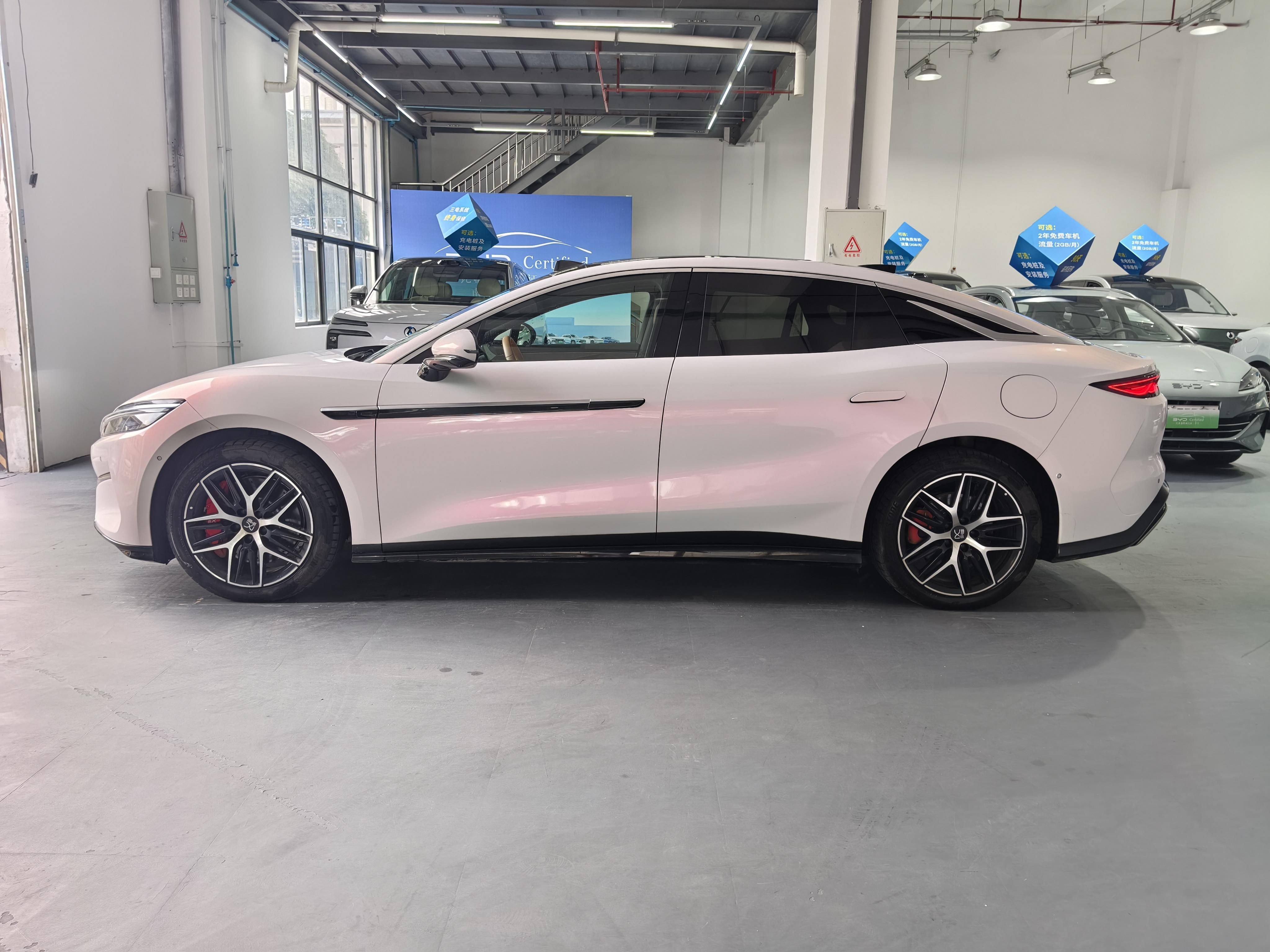 BYD Han 2025 thumb 2