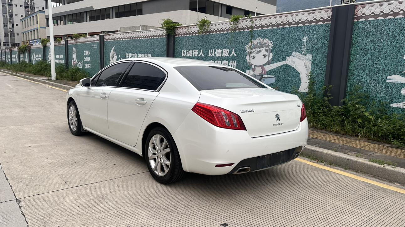Peugeot 508 2013 thumb 2