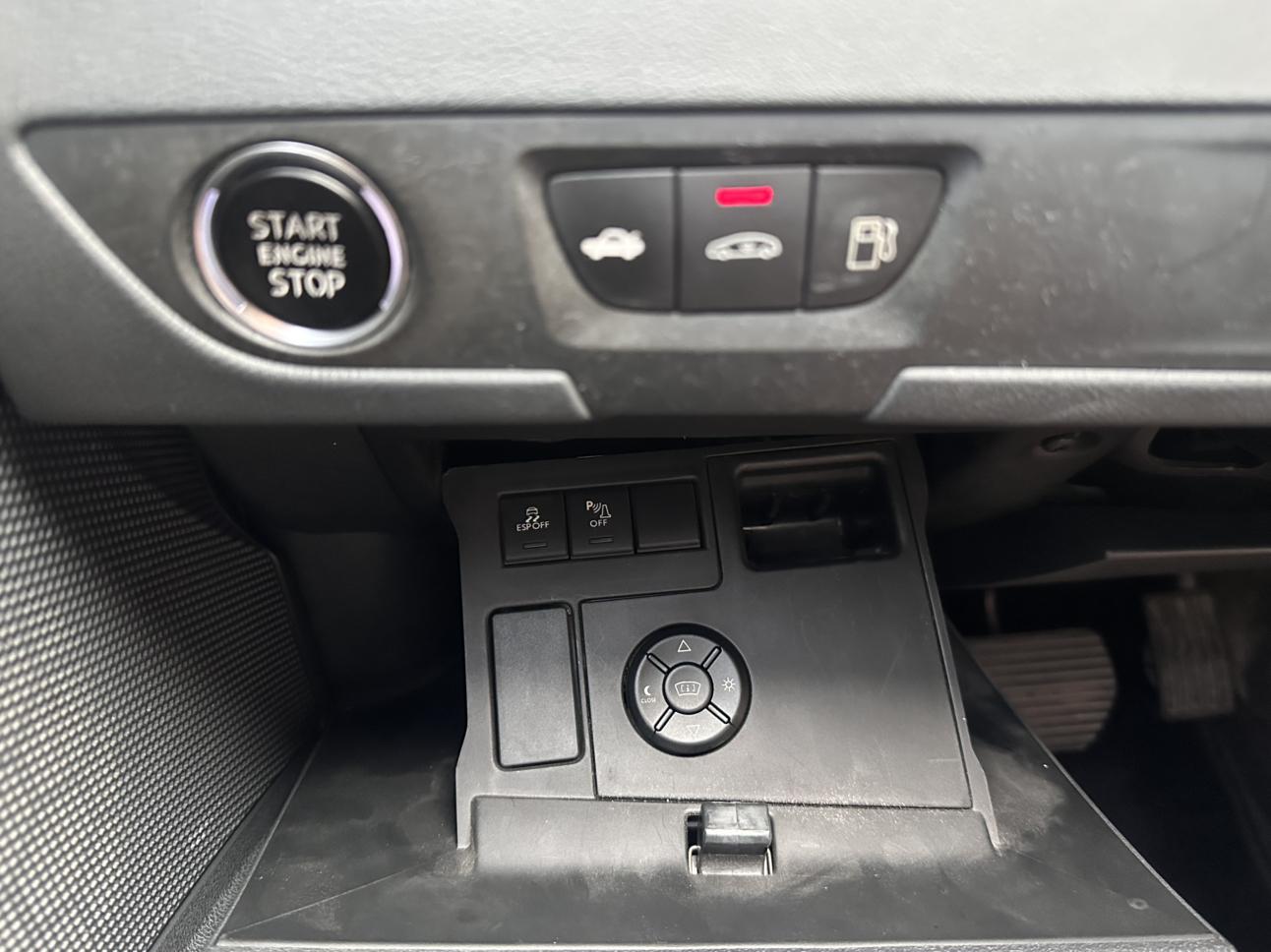 Peugeot 508 2013 thumb 6