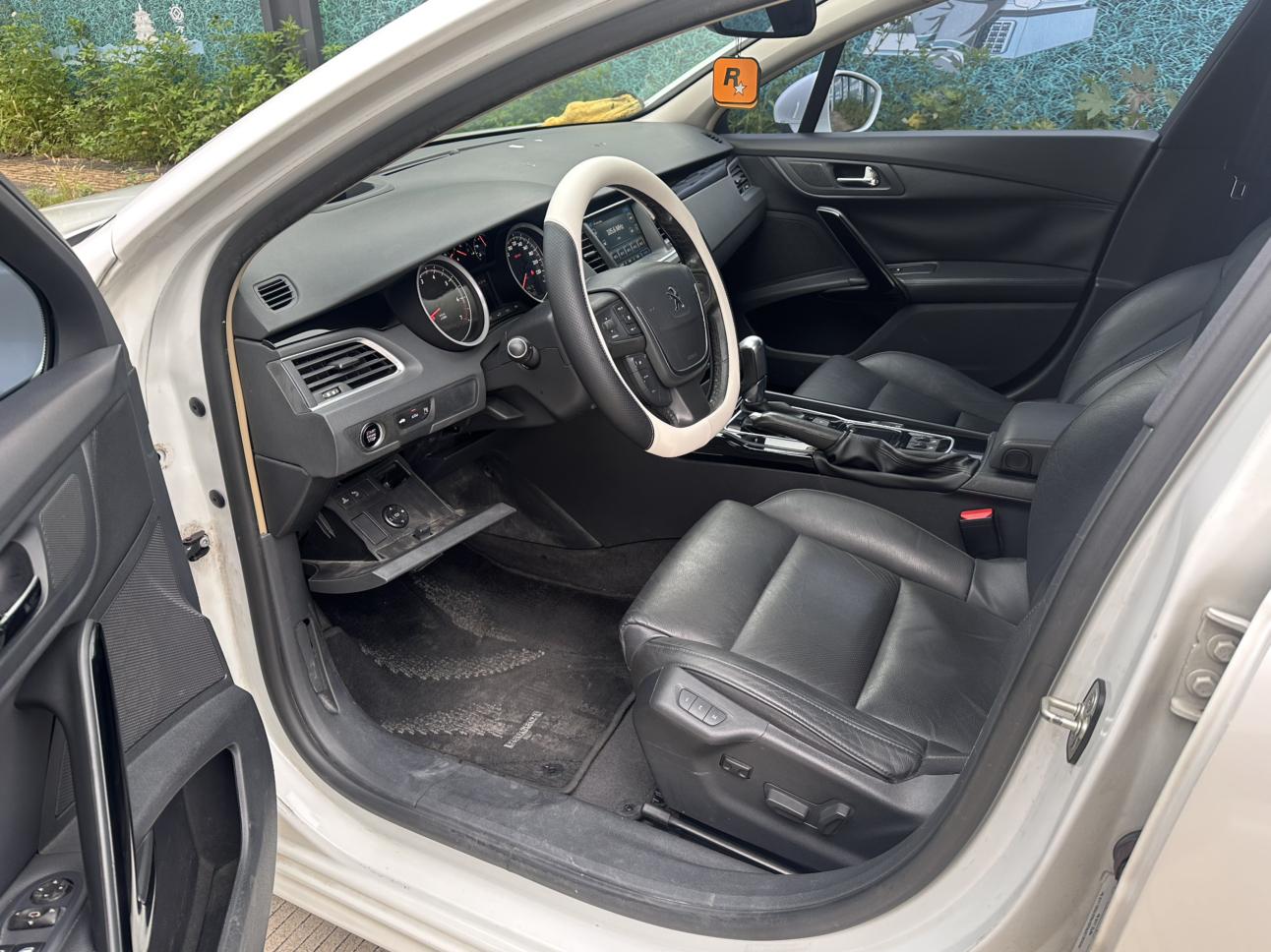 Peugeot 508 2013 thumb 9