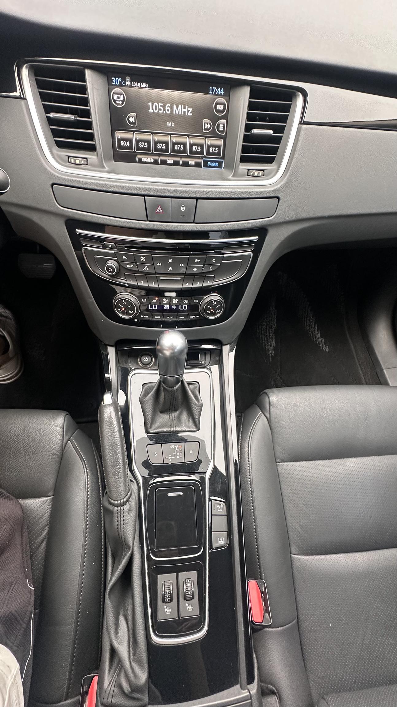 Peugeot 508 2013 thumb 11