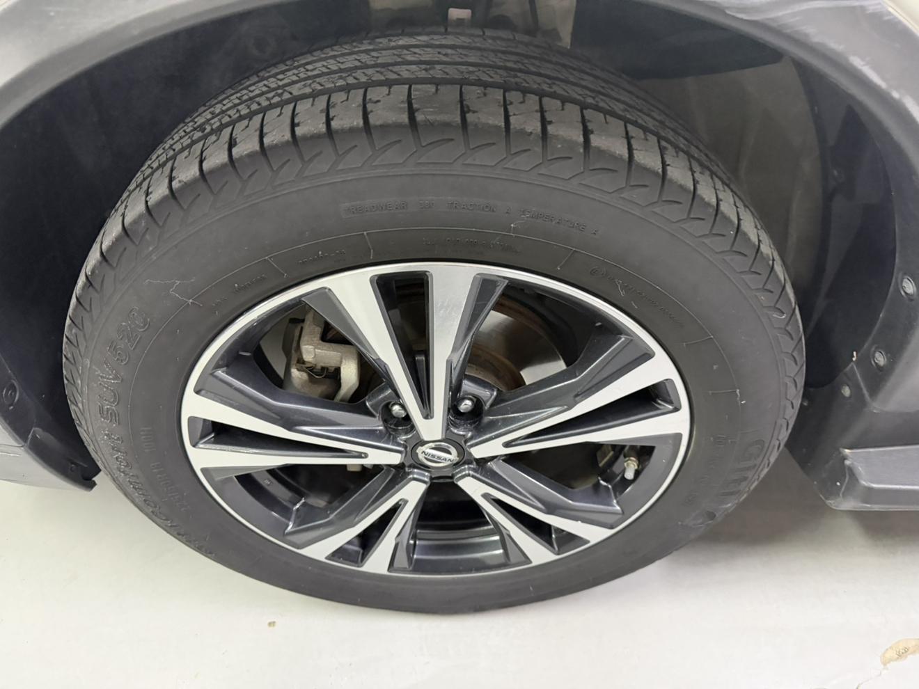 Nissan X-Trail 2017 thumb 5