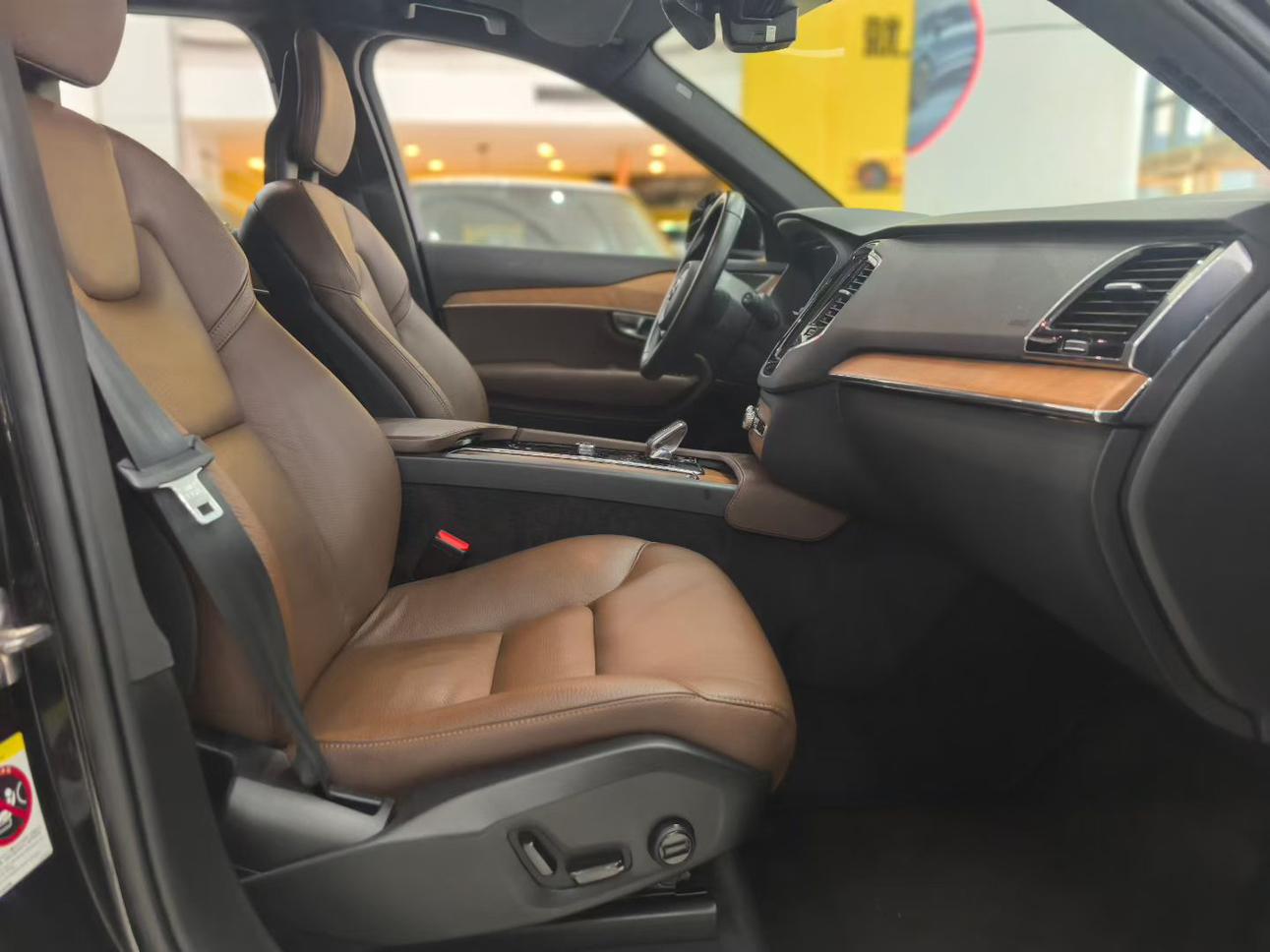 Volvo XC90 2022 thumb 5