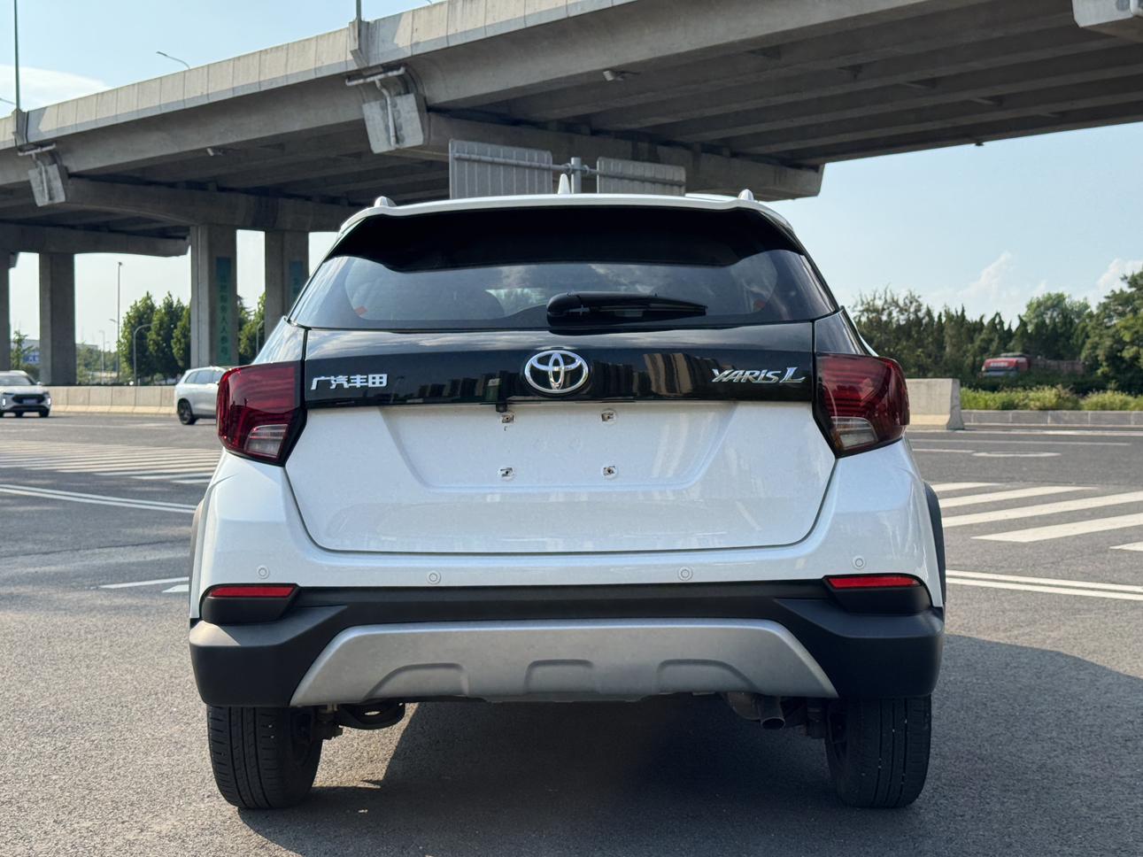Toyota Yaris 2022 thumb 3