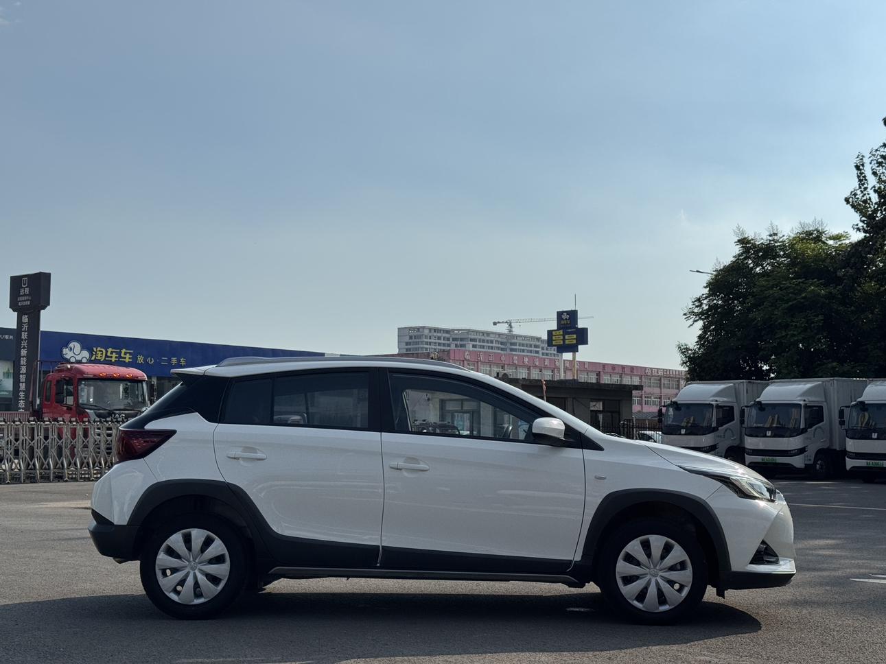 Toyota Yaris 2022 thumb 4