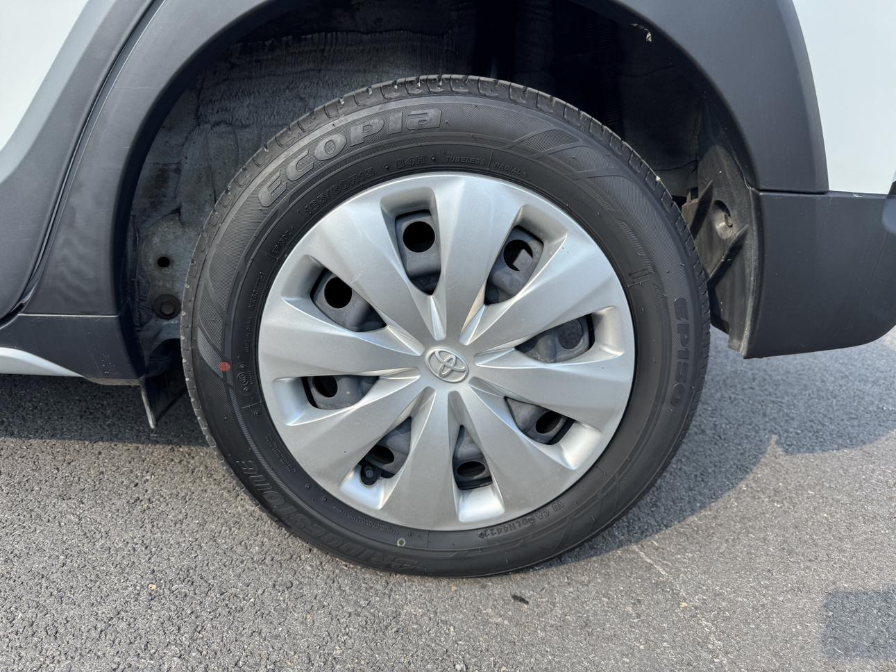 Toyota Yaris 2022 thumb 5