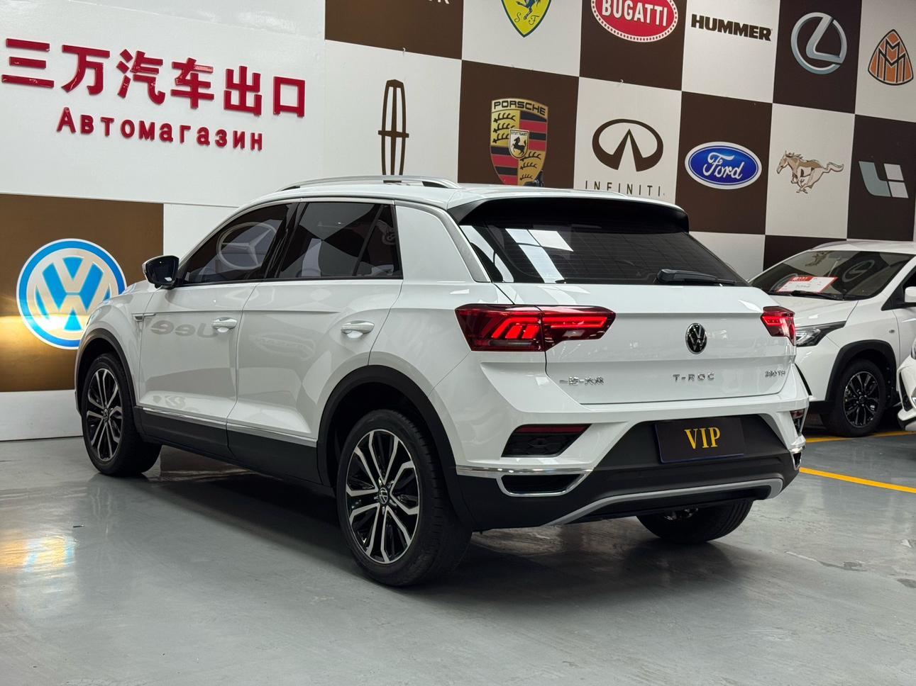 Volkswagen T-Roc 2022 thumb 2