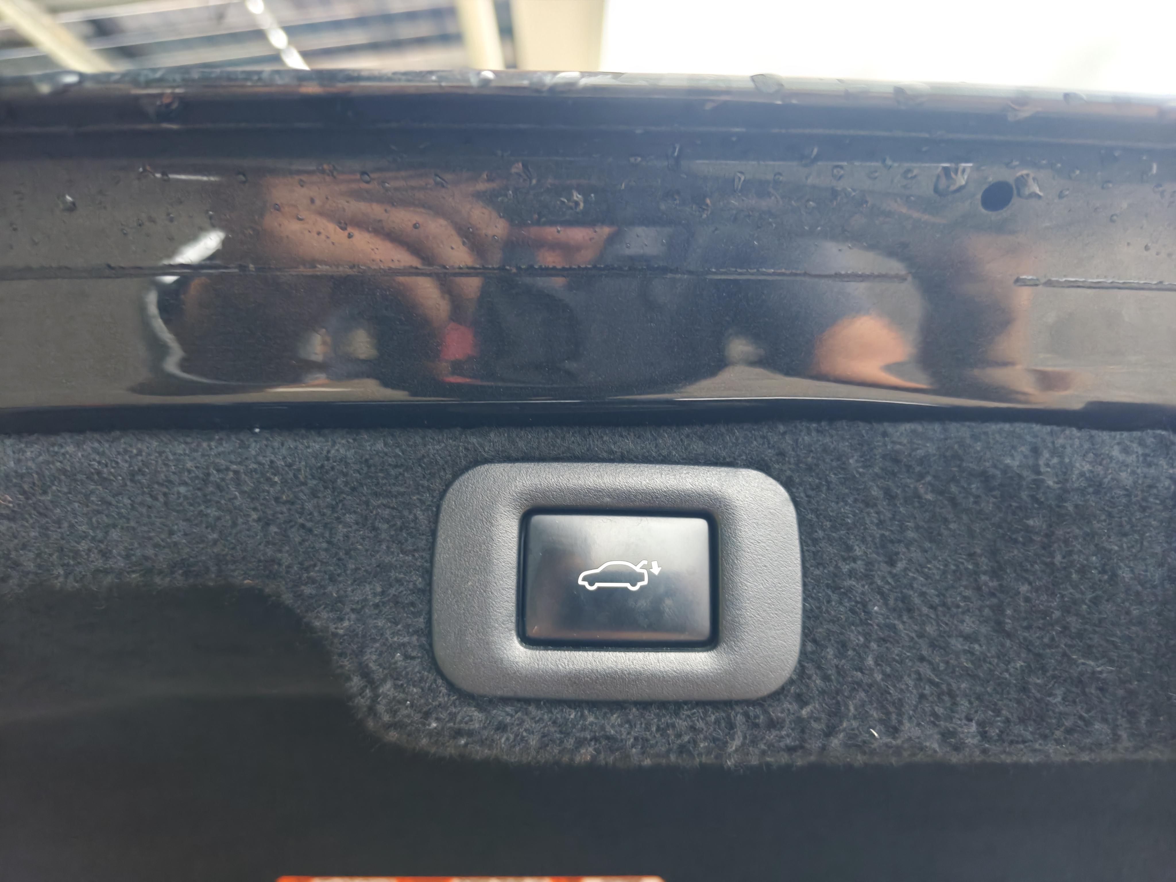 Lexus LS 2021 thumb 10