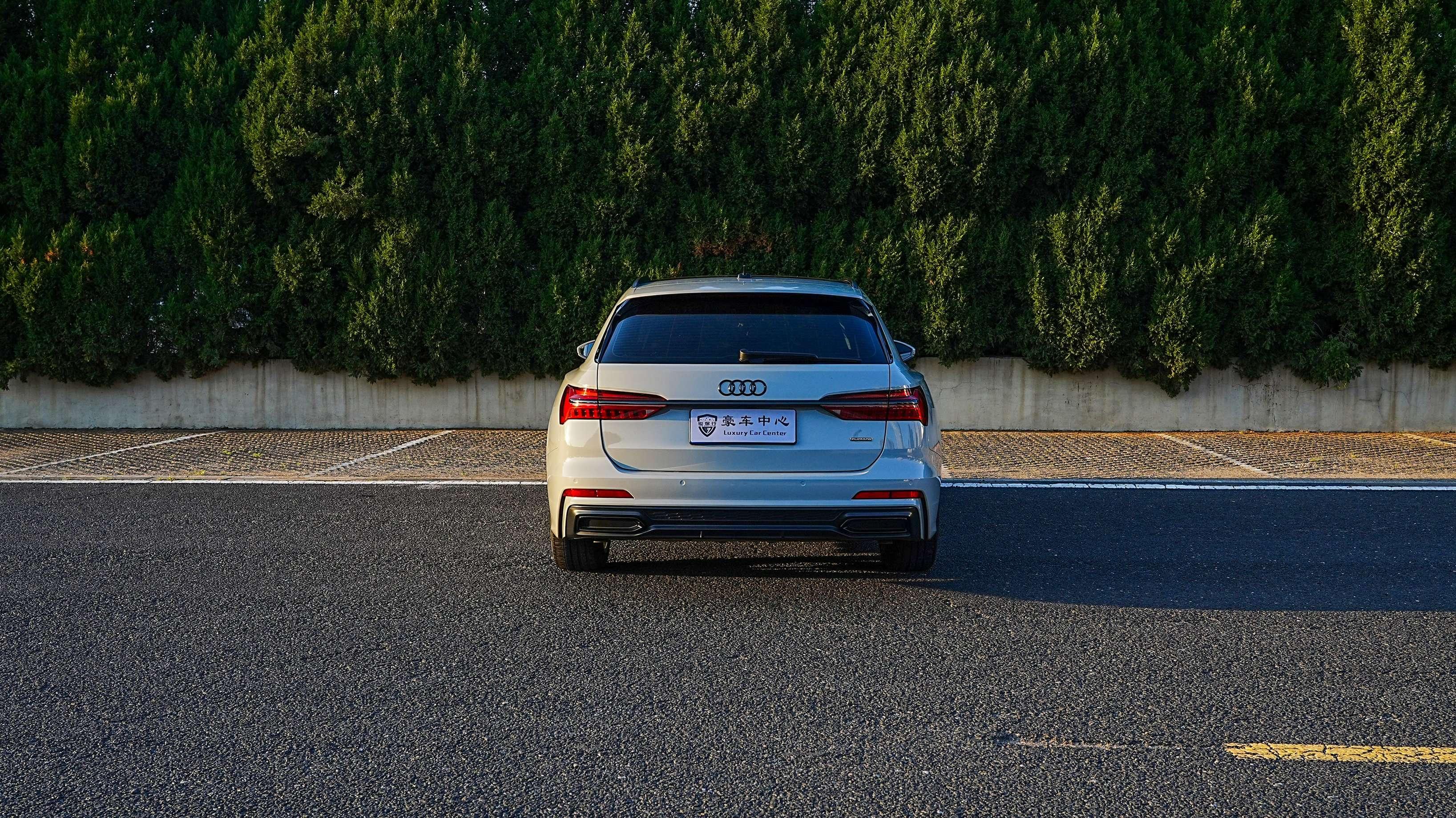 Audi A6 2022 thumb 4