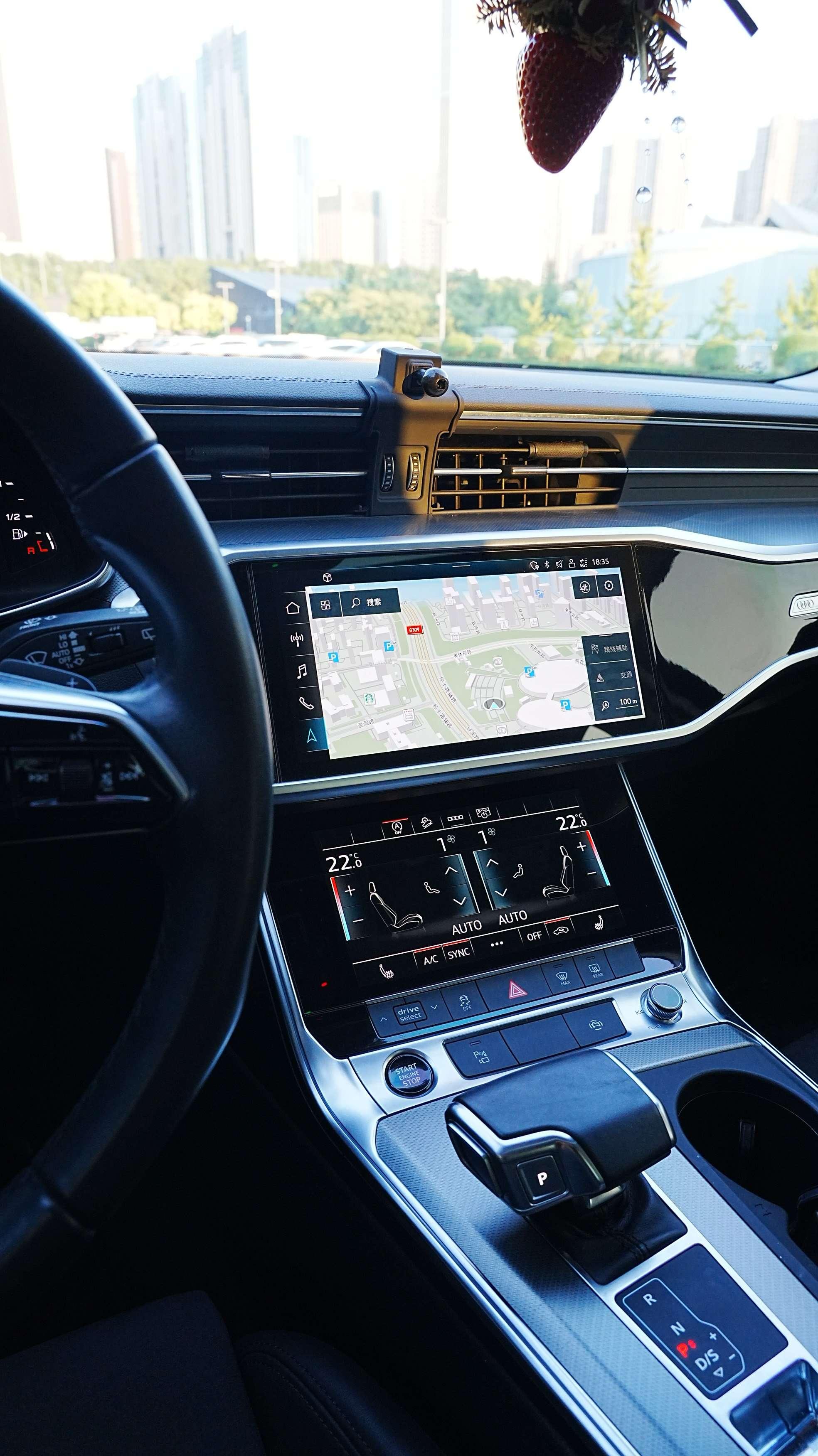 Audi A6 2022 thumb 11