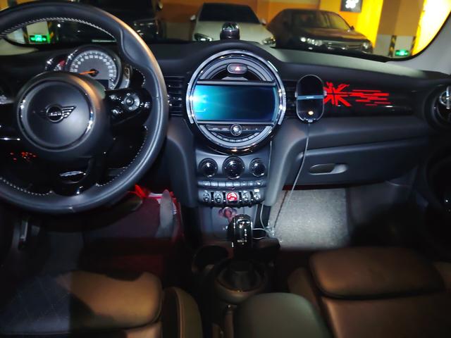 Mini Hatch 2019 thumb 3