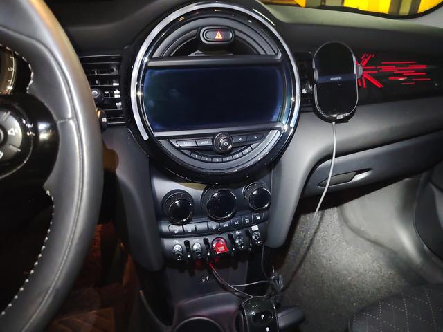 Mini Hatch 2019 thumb 6
