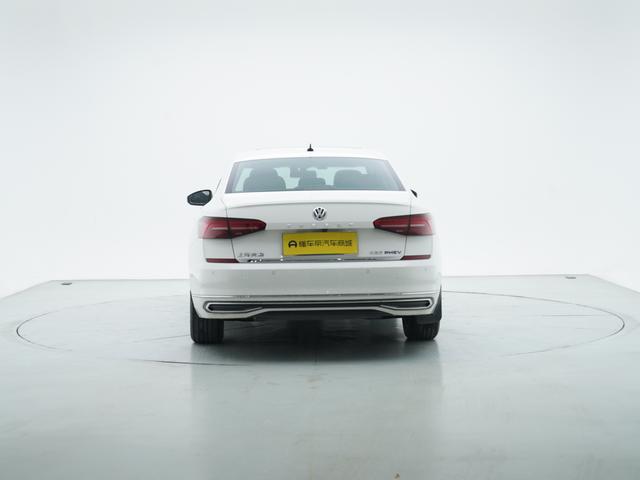 Volkswagen Passat 2019 thumb 4