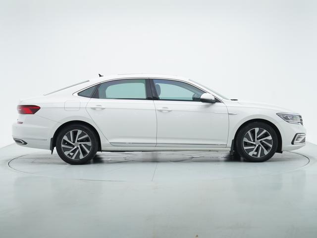 Volkswagen Passat 2019 thumb 6