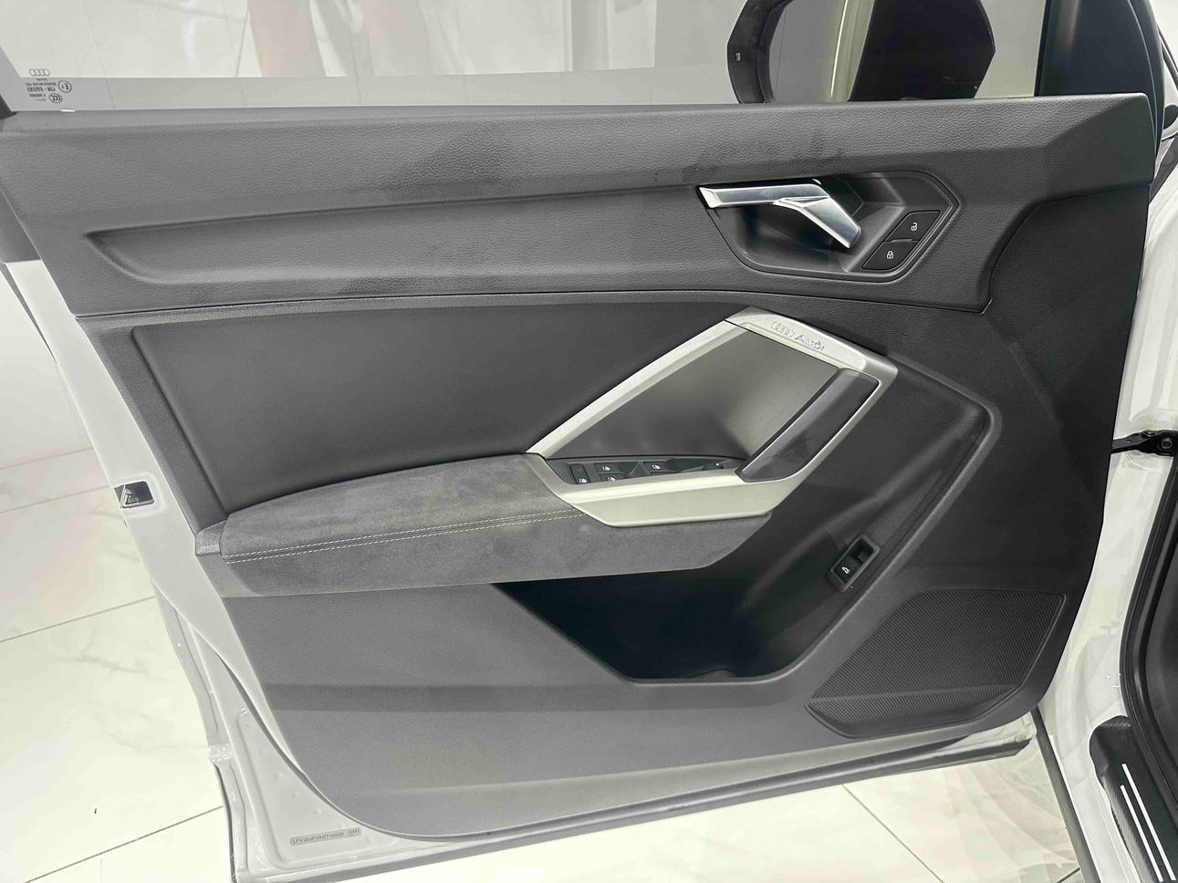 Audi Q3 2022 thumb 8