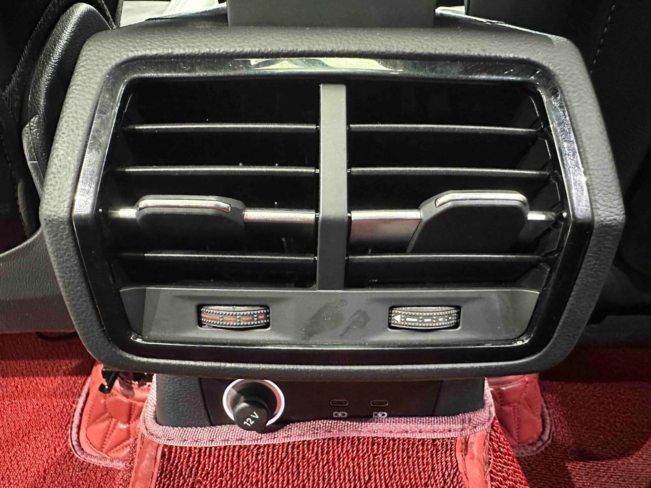 Audi Q3 2022 thumb 9