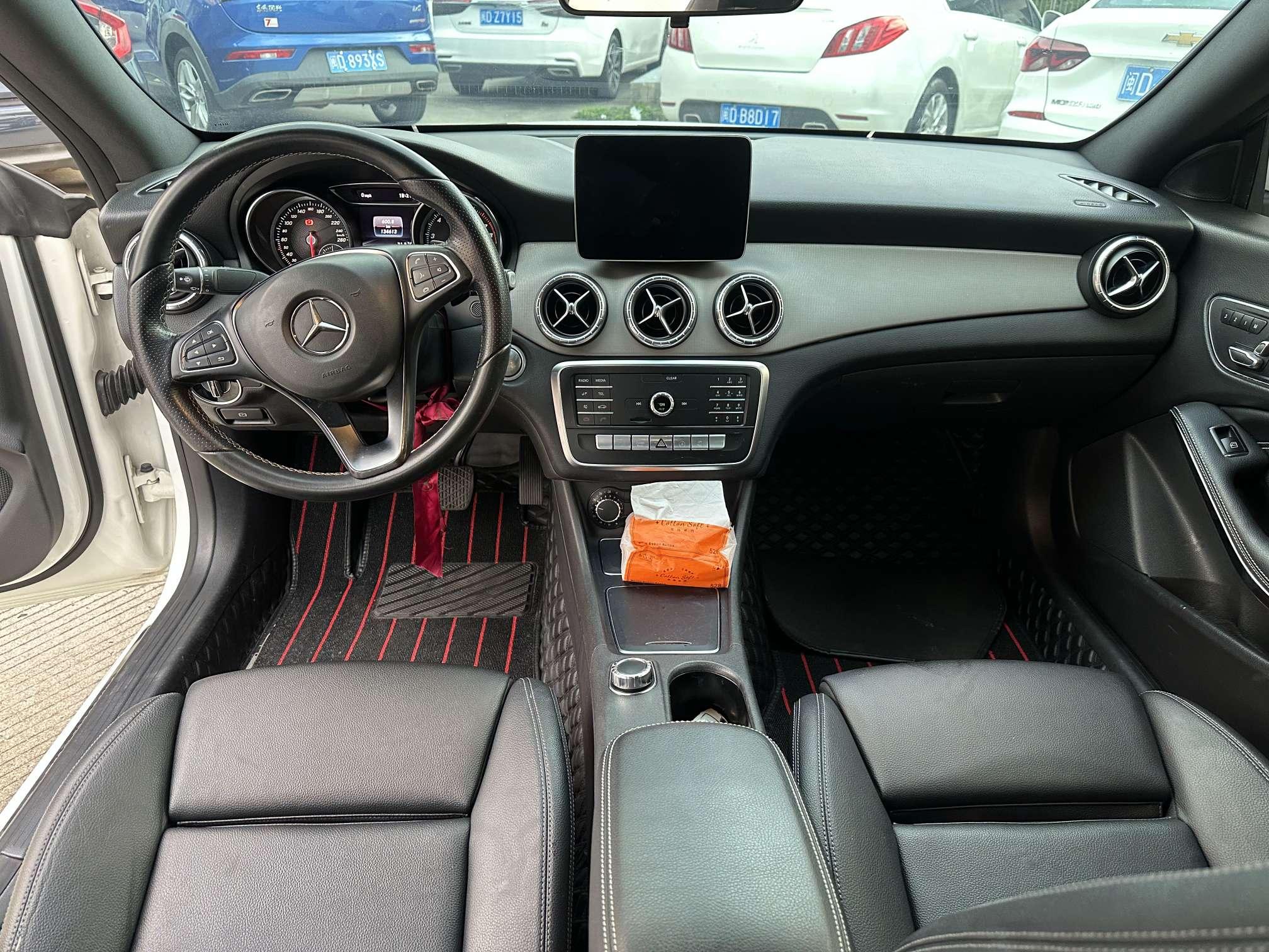Mercedes-Benz CLA 2018 thumb 5