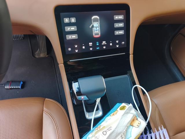 Lixiang (Li Auto) One 2021 thumb 7