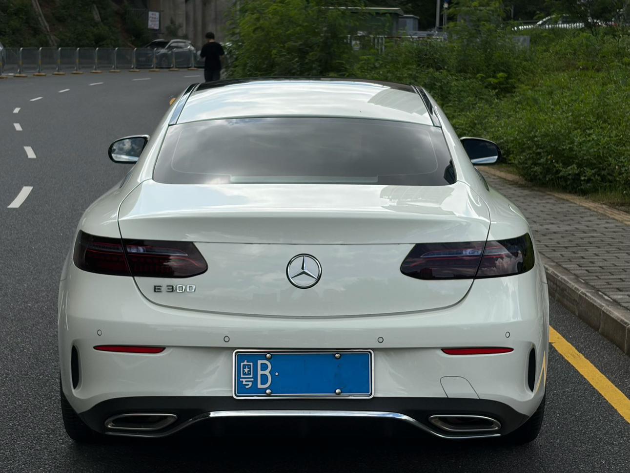 Mercedes-Benz E-Класс 2023 thumb 4