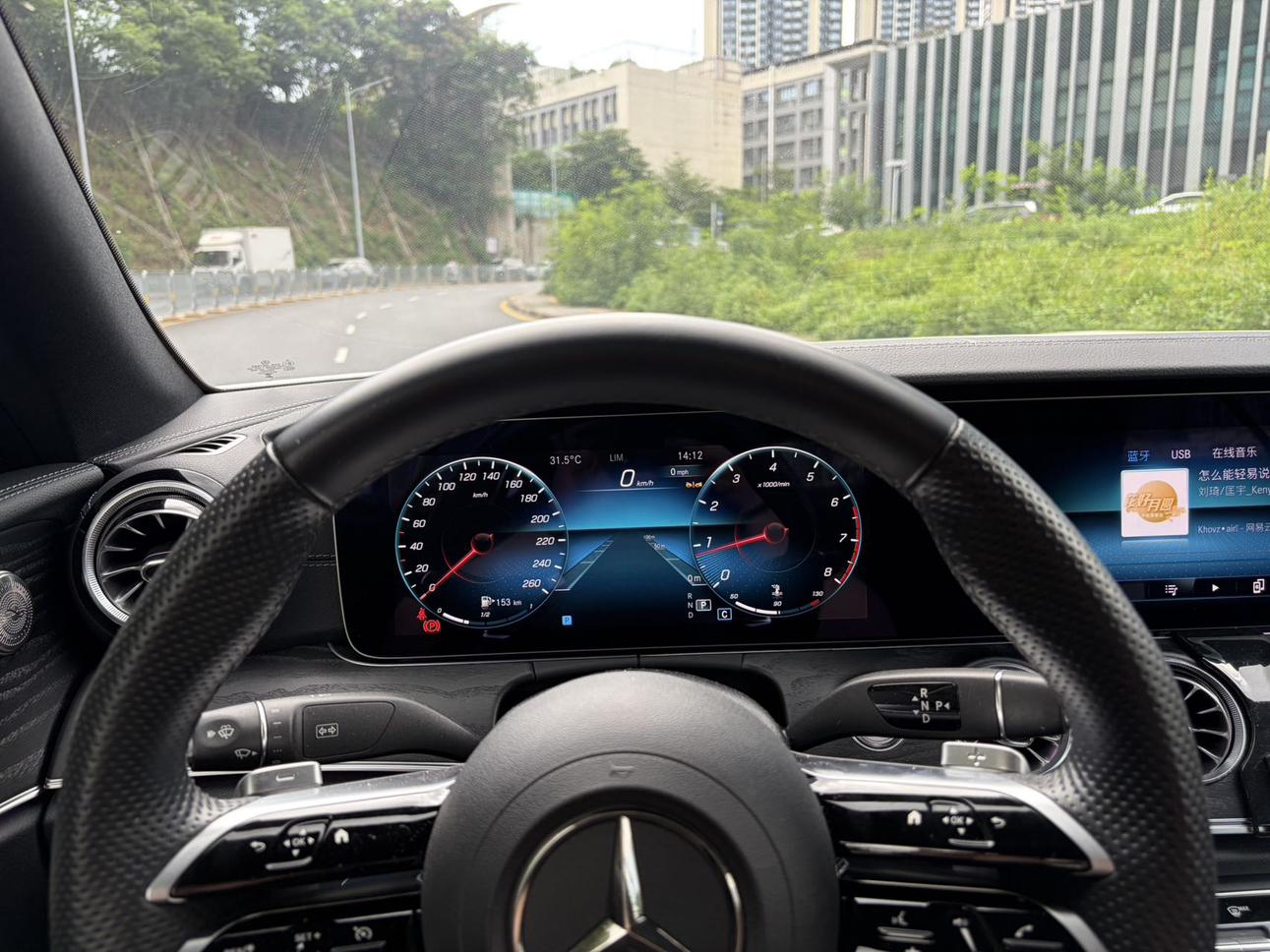 Mercedes-Benz E-Класс 2023 thumb 8
