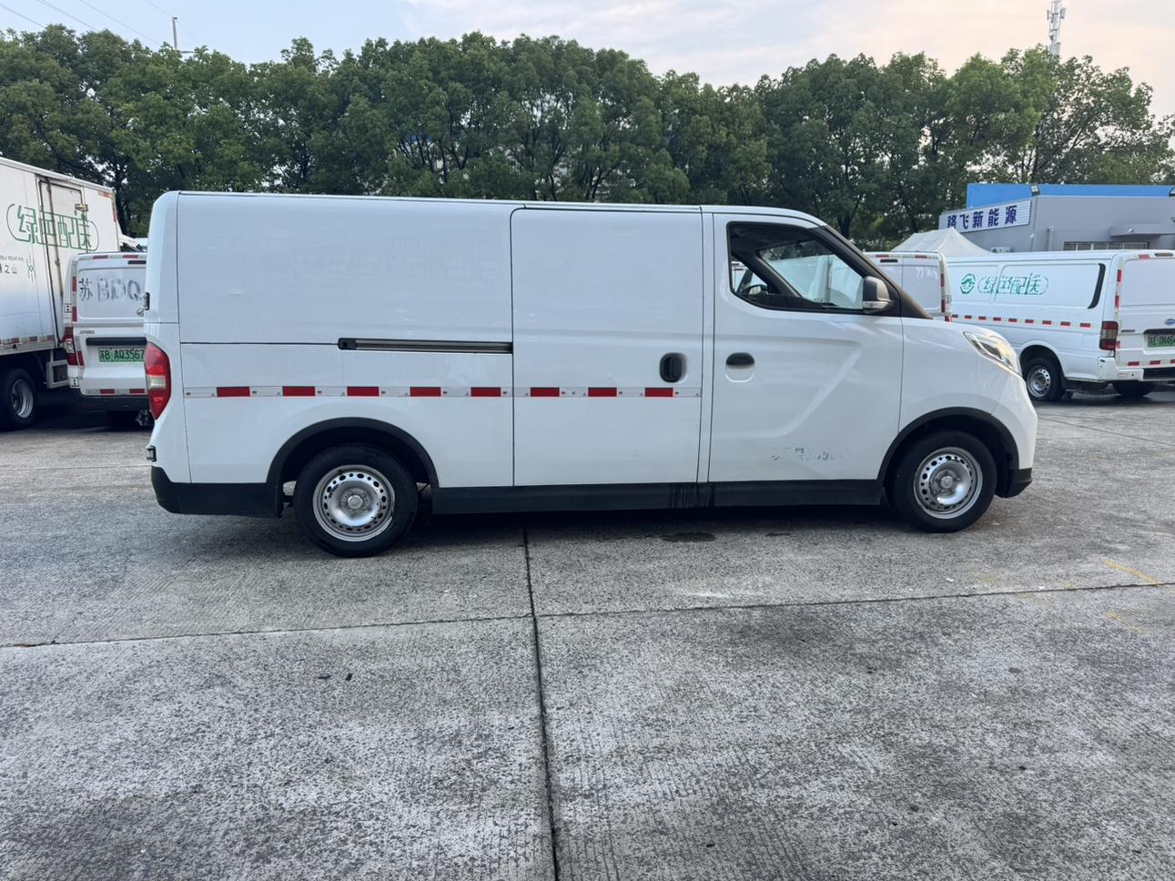Maxus EV30 2021 thumb 5