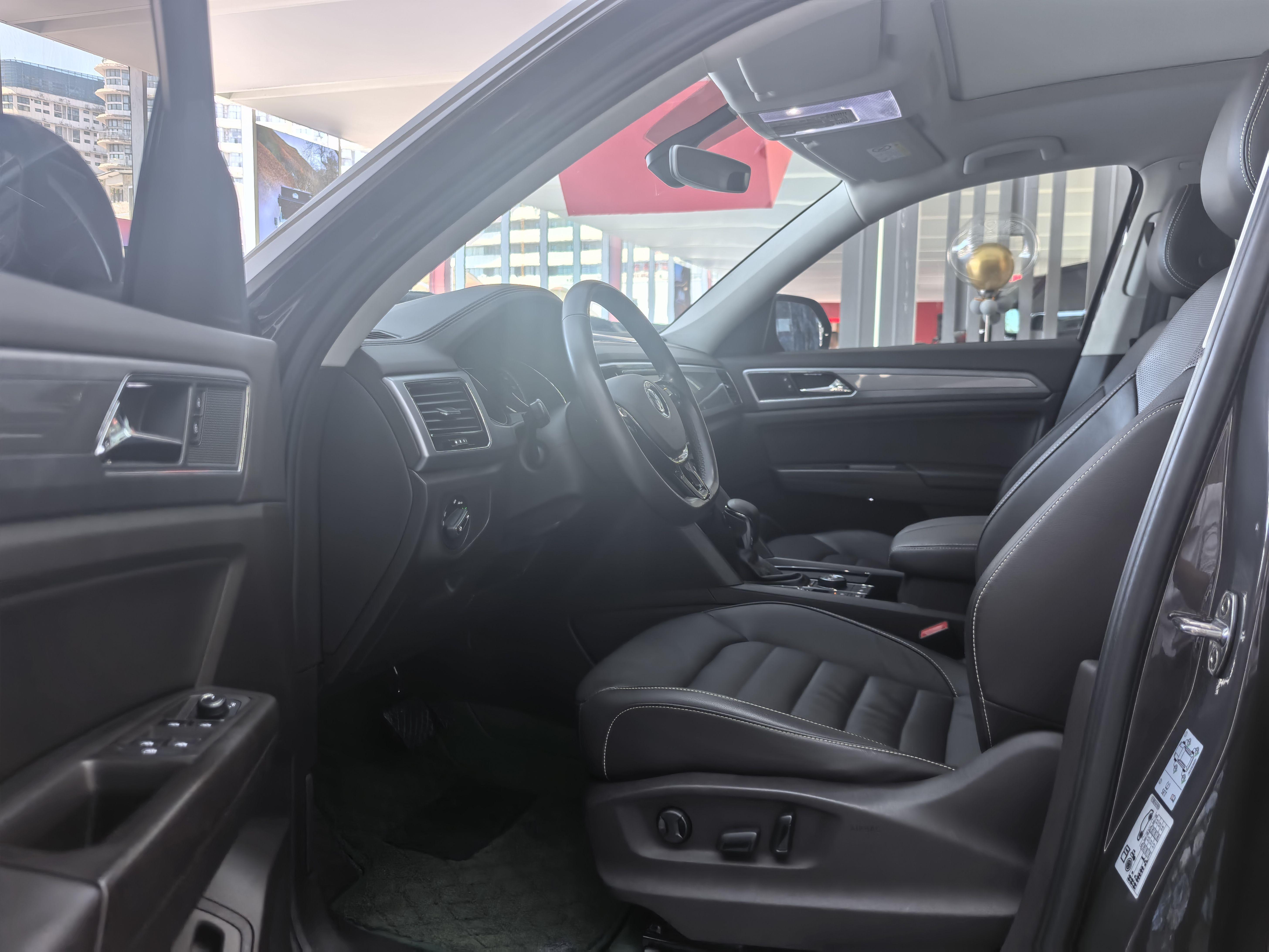 Volkswagen Teramont 2017 thumb 9