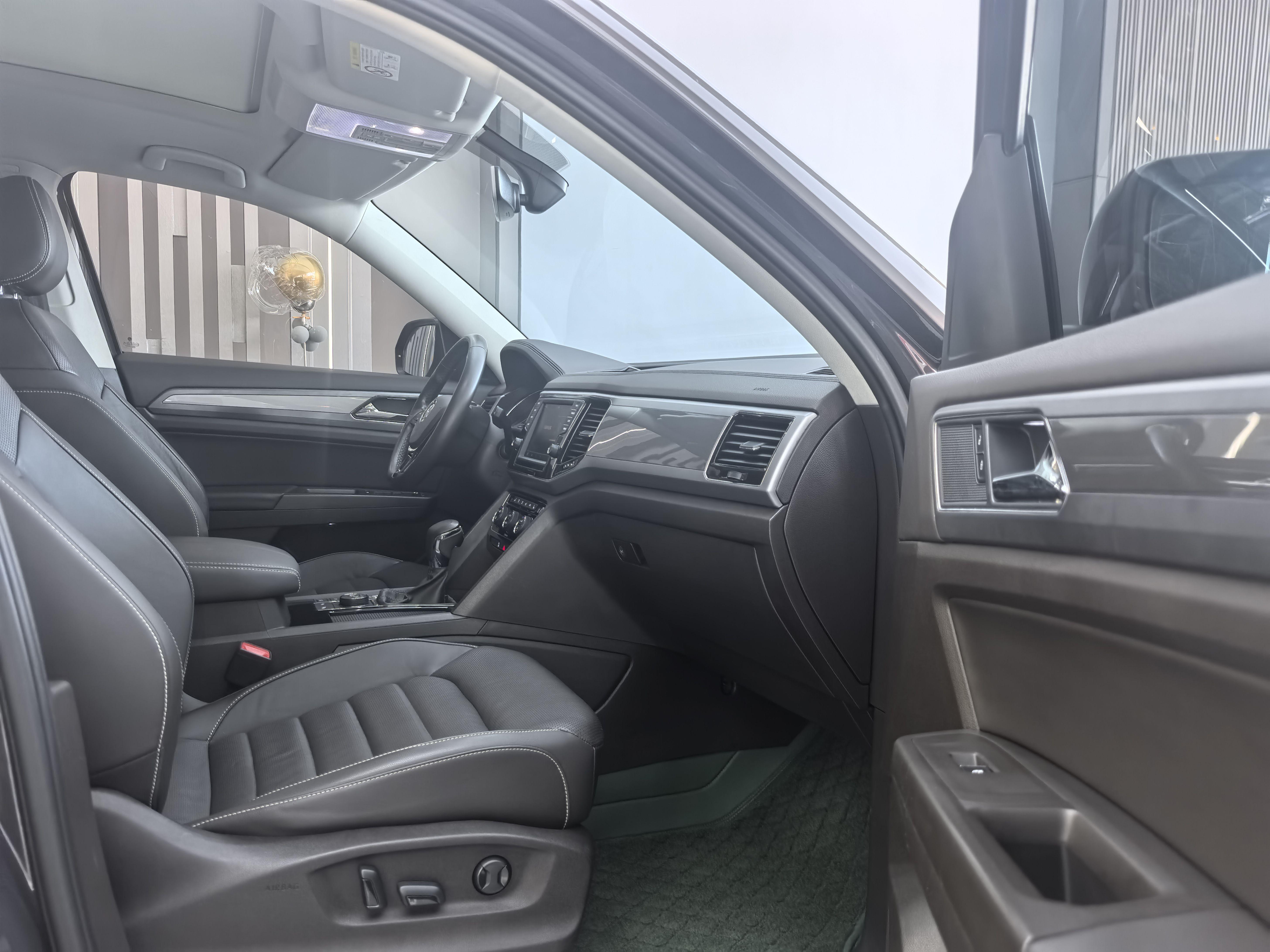 Volkswagen Teramont 2017 thumb 11