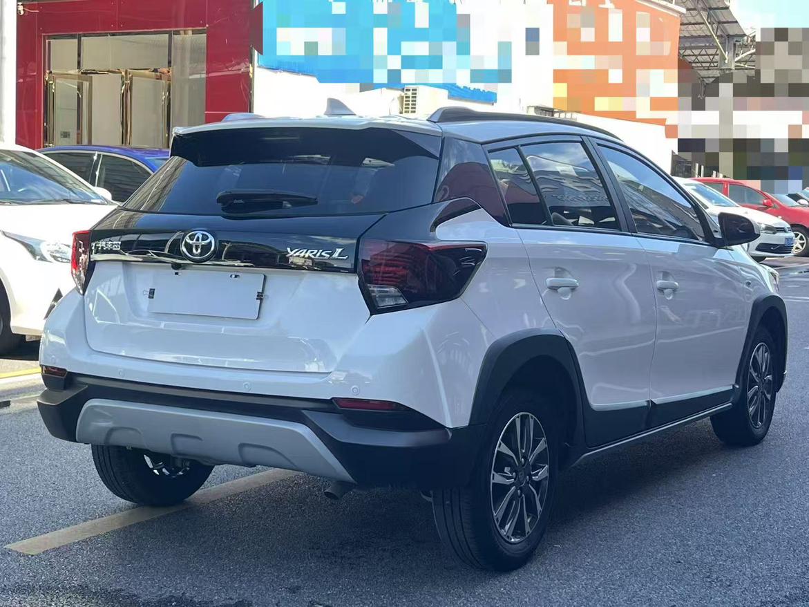 Toyota Yaris 2022 thumb 2