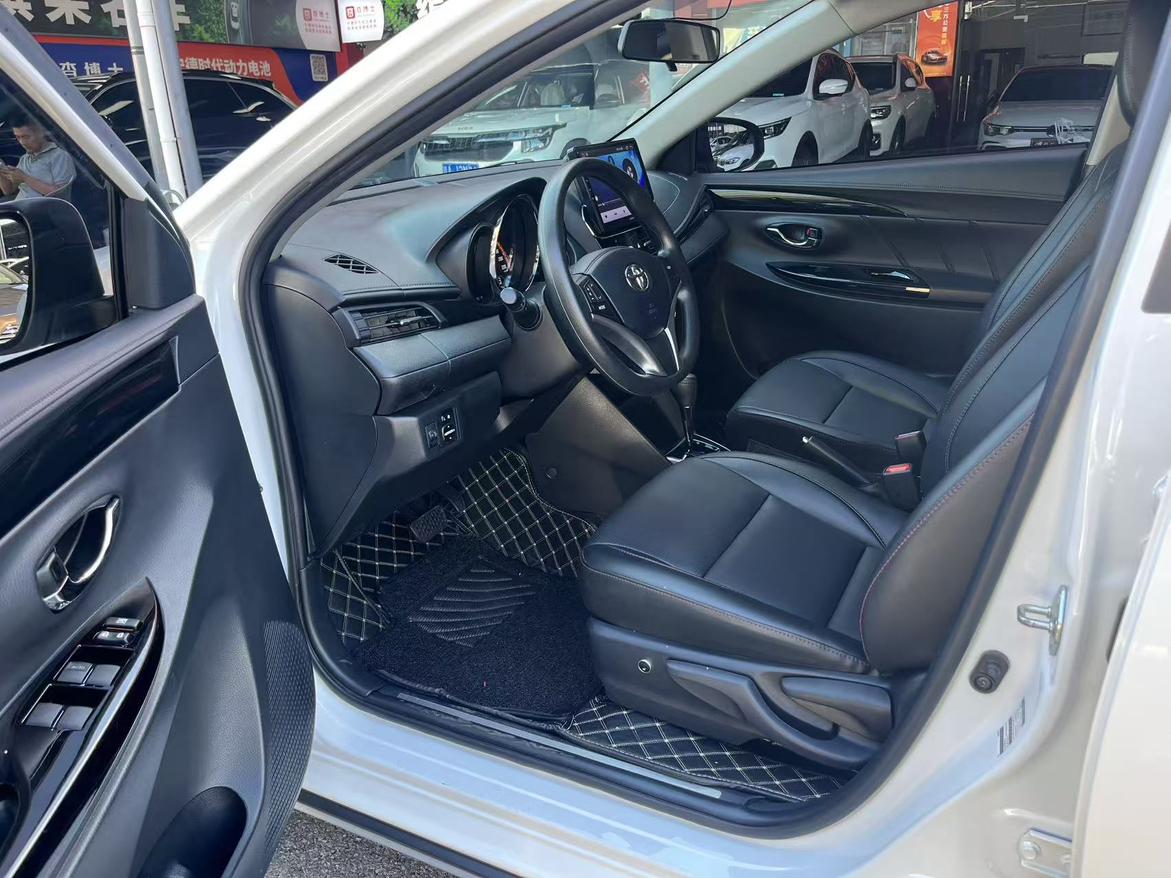 Toyota Yaris 2022 thumb 5