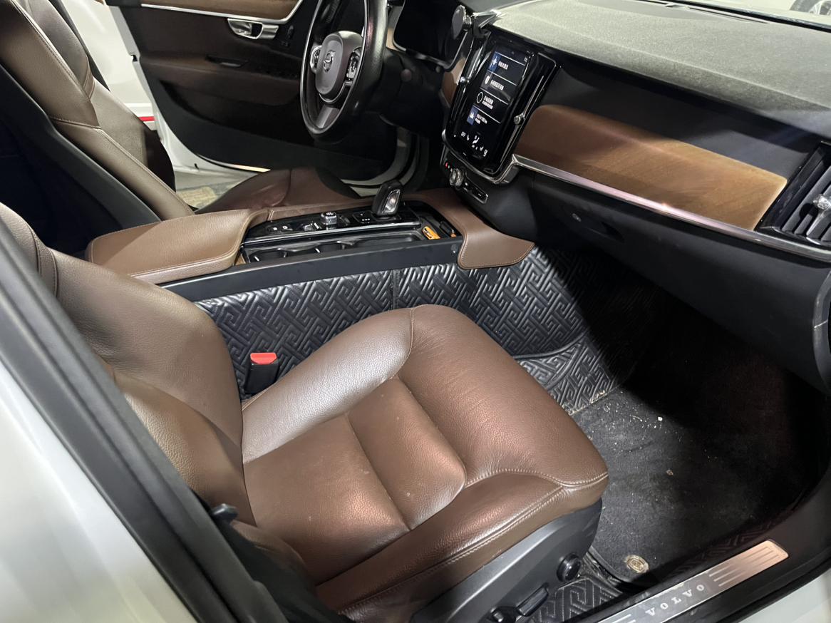 Volvo S90 2021 thumb 2