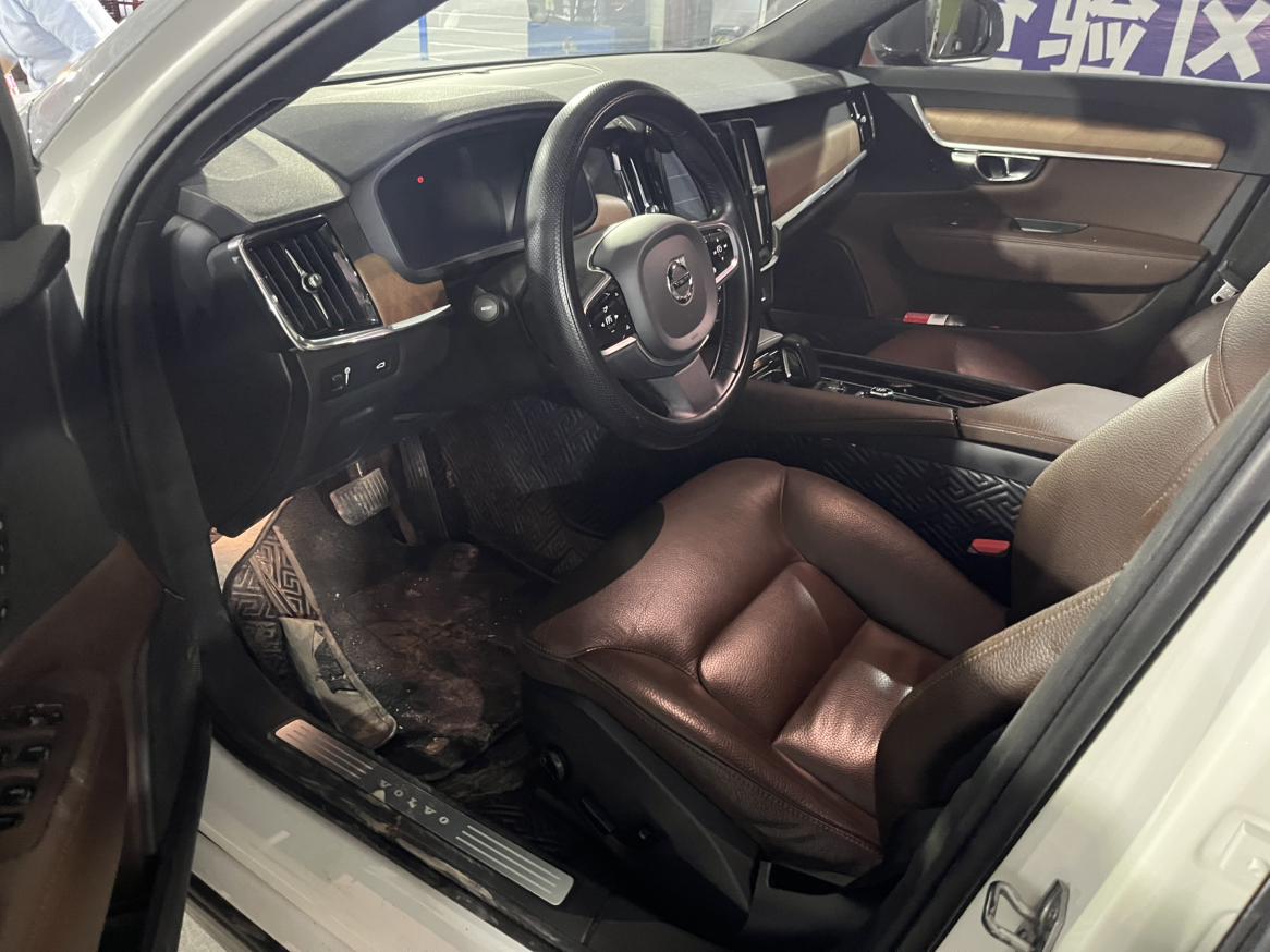 Volvo S90 2021 thumb 5