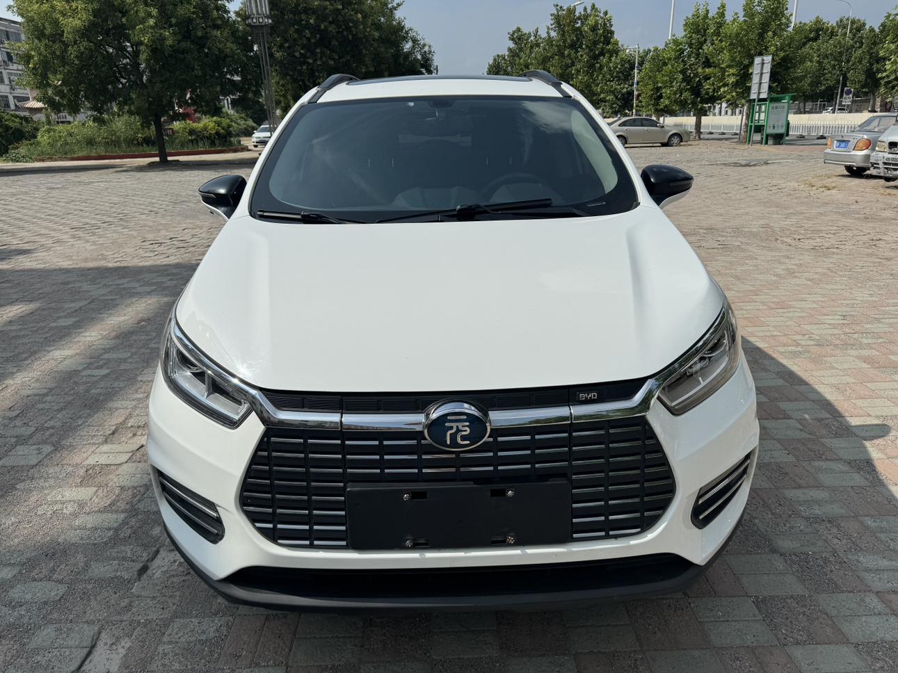BYD Yuan 2018 thumb 9