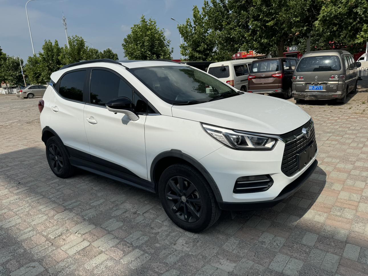 BYD Yuan 2018 thumb 10