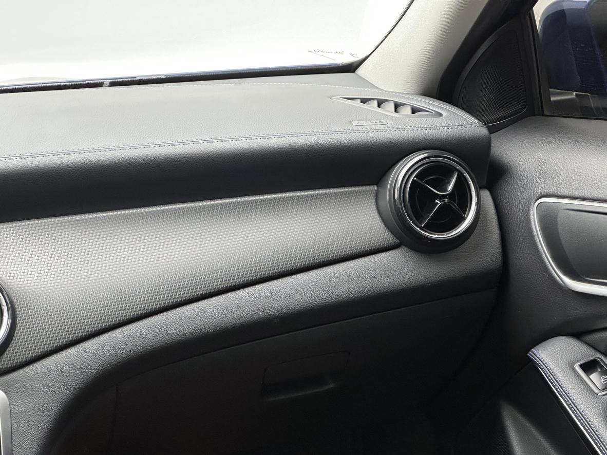 Mercedes-Benz GLA 2019 thumb 3