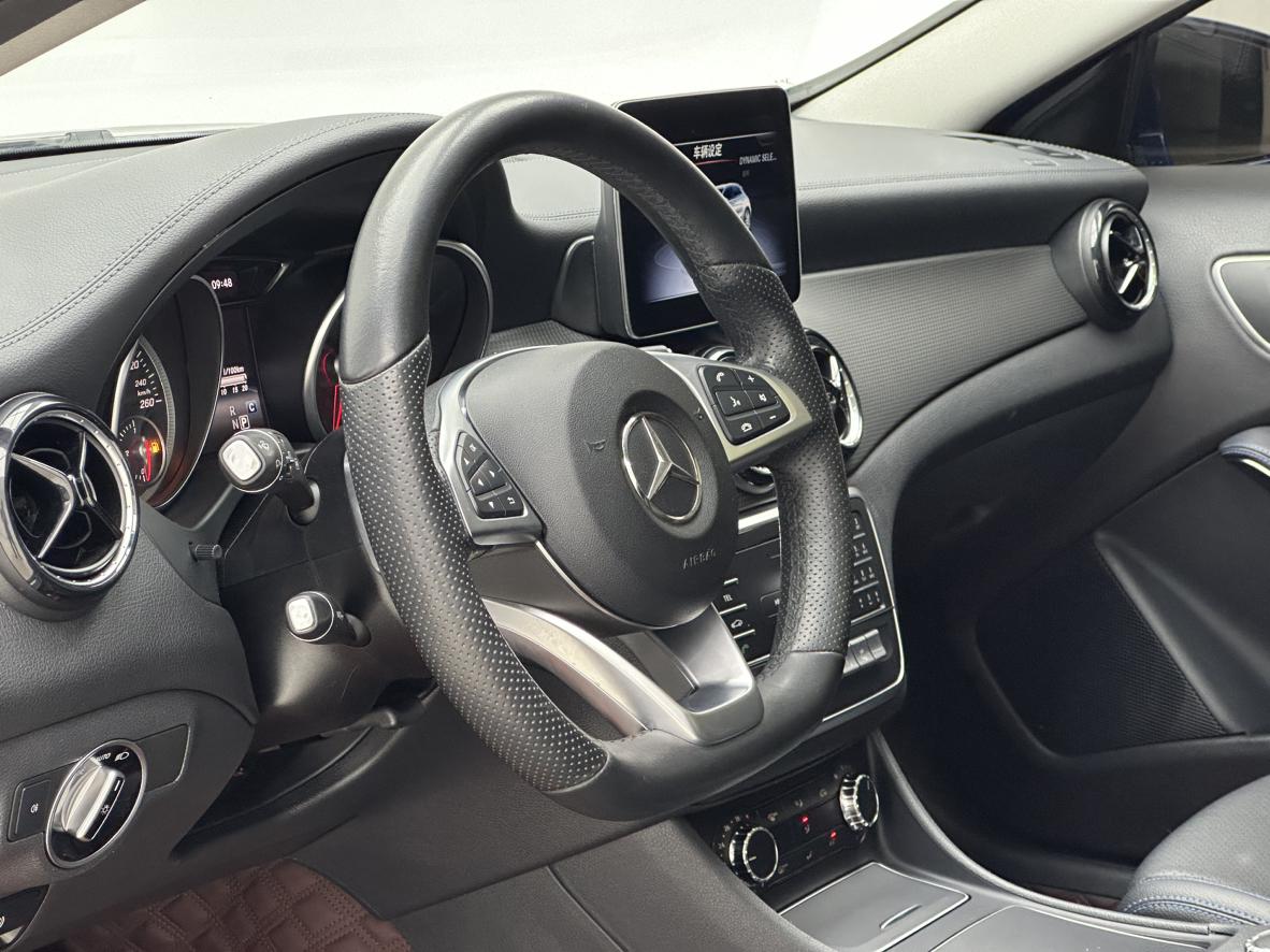 Mercedes-Benz GLA 2019 thumb 6