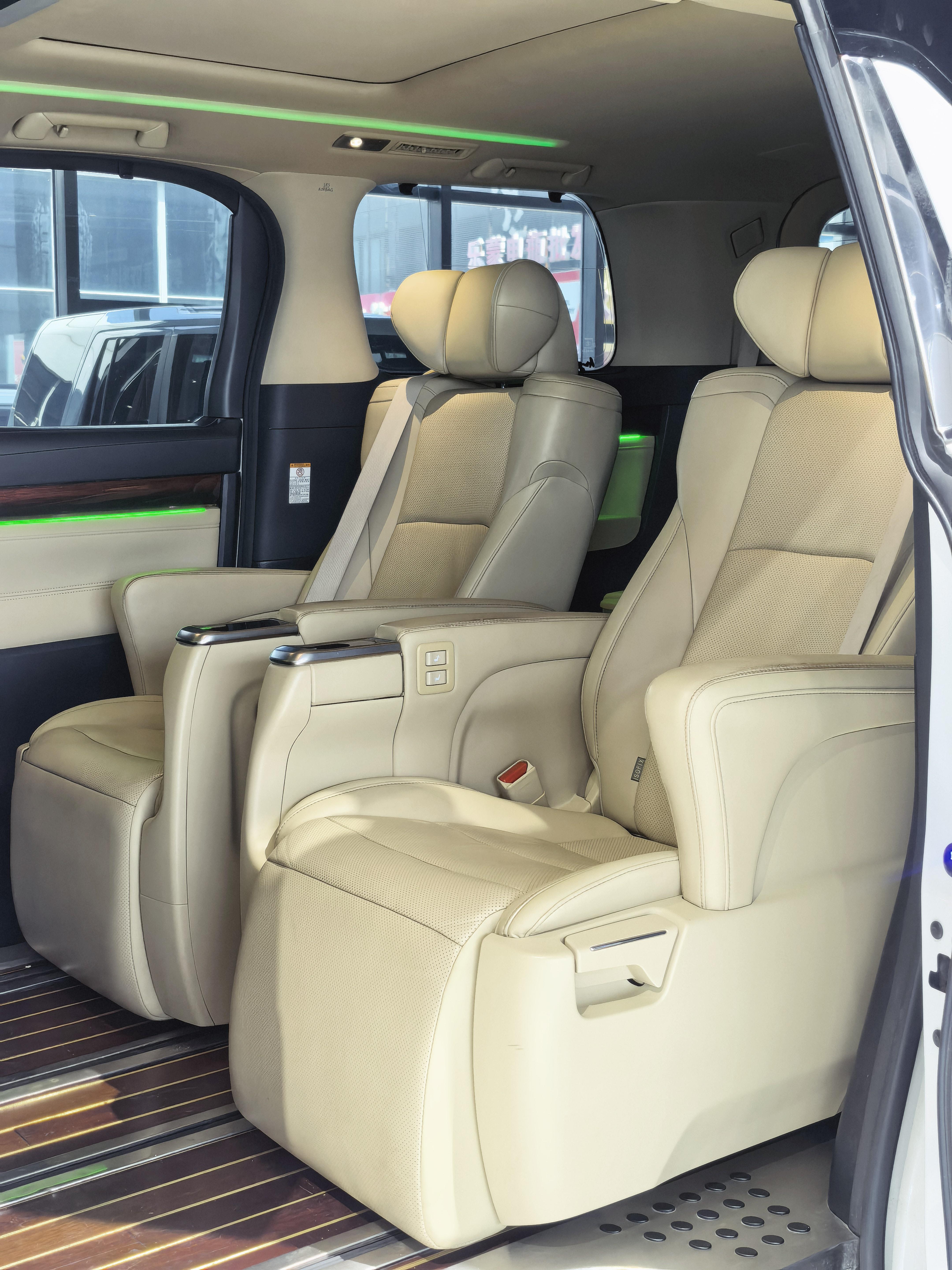 Toyota Alphard 2015 thumb 7