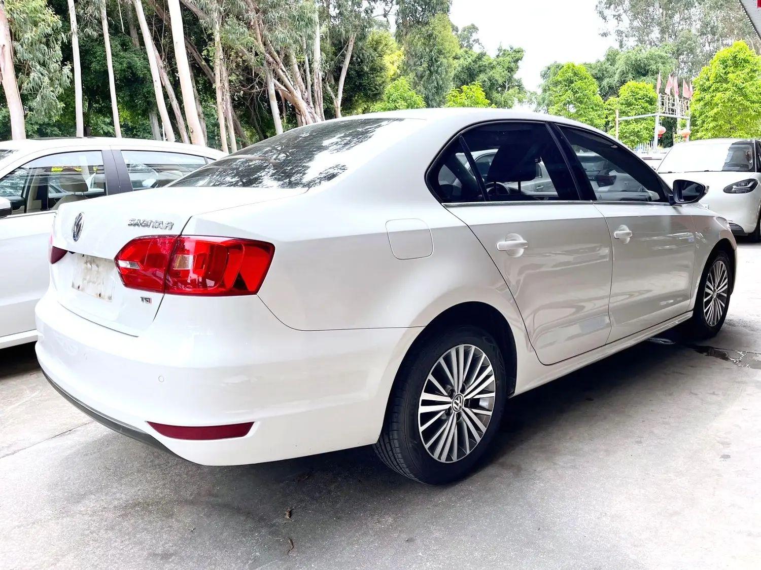 Volkswagen Sagitar 2014 thumb 4