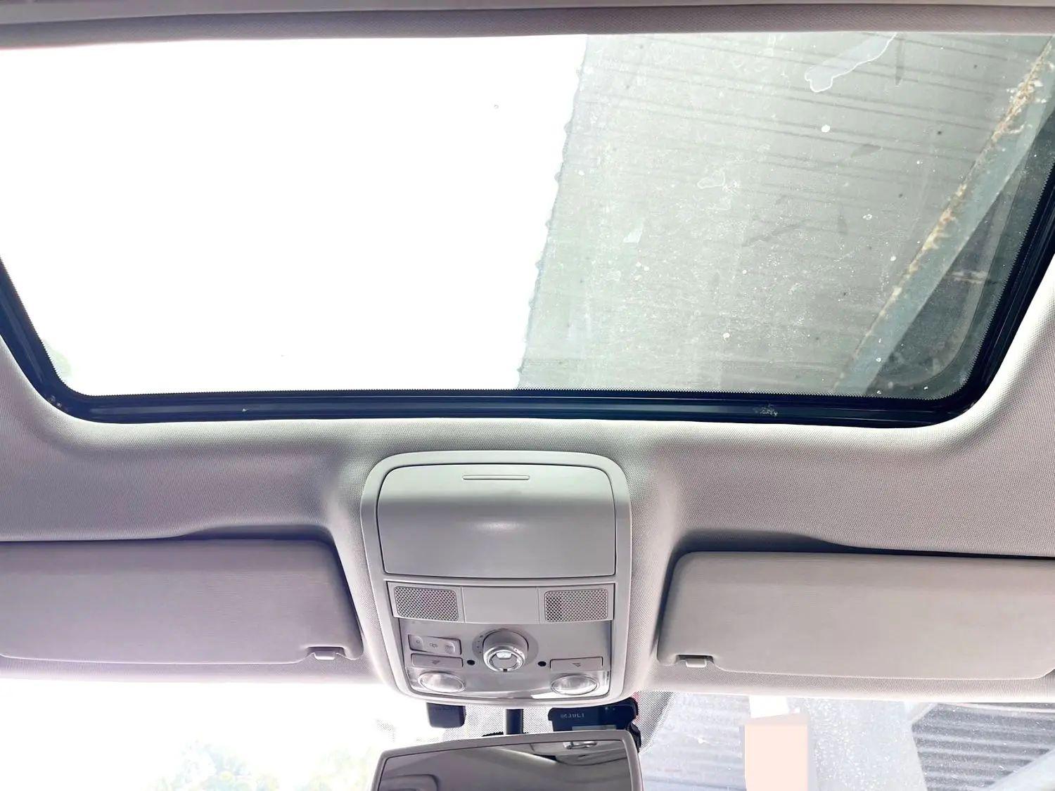 Volkswagen Sagitar 2014 thumb 5
