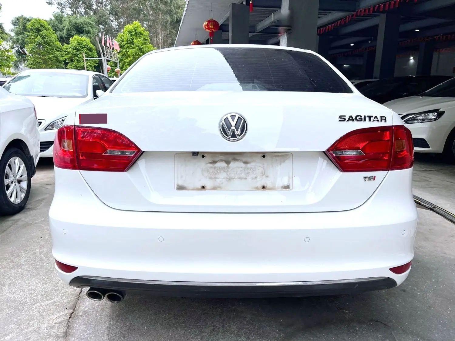 Volkswagen Sagitar 2014 thumb 12