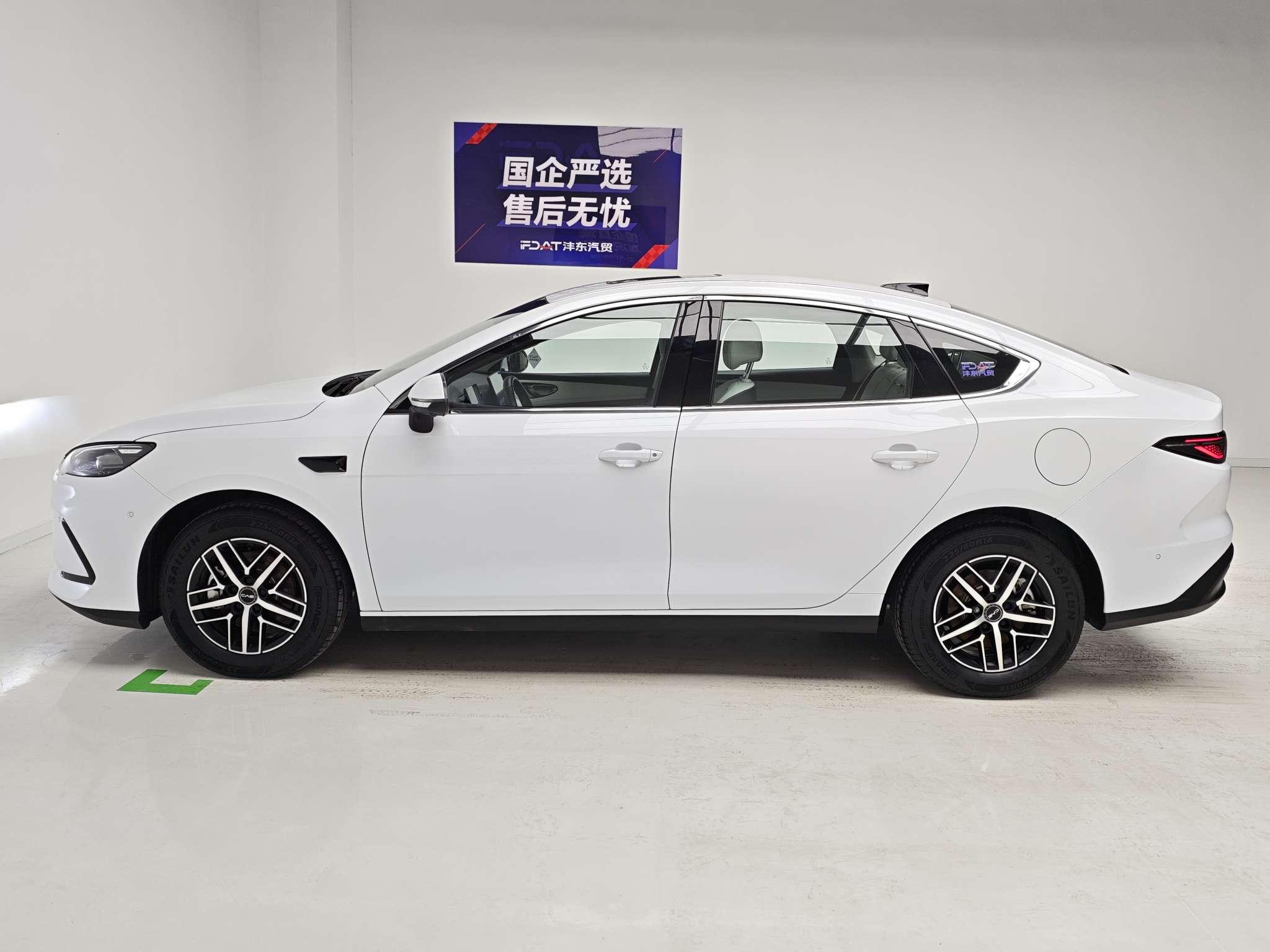 BYD Seal 05 2025 thumb 2